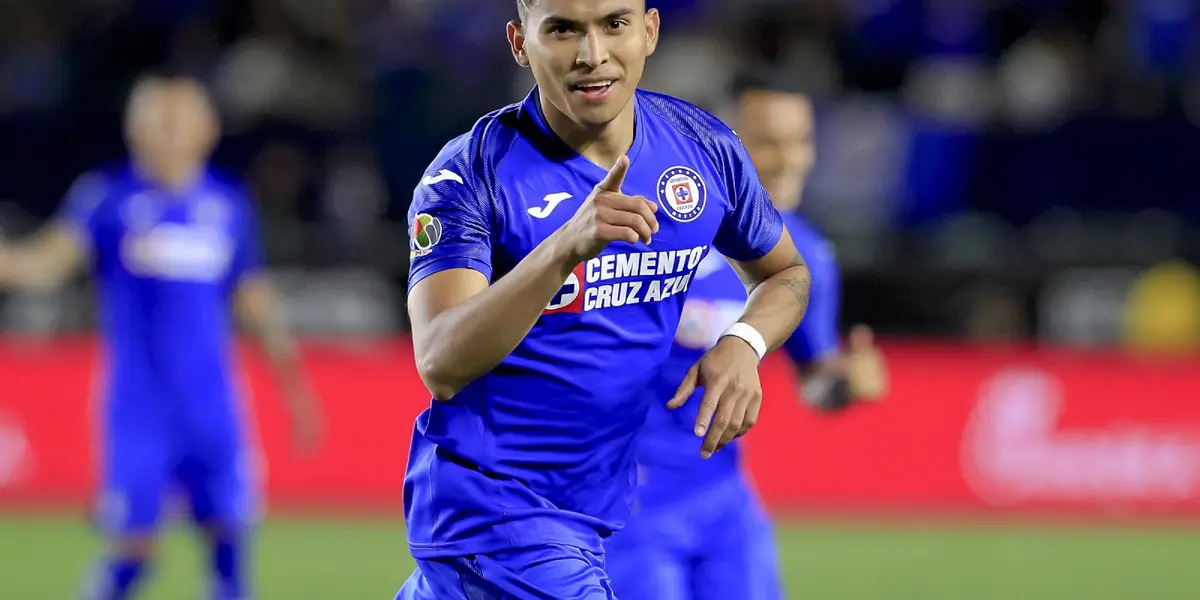 Cruz Azul tiene en Orbelín Pineda a uno de sus jugadores más talentosos. El jugador tendría deseos de irse del club, algo que por el momento no sería posible de la forma en que él lo desea. Descubre cómo es el contrato del jugador con La Máquina.