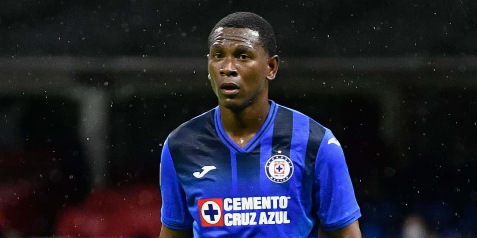 Cruz Azul y el desastre que significó el fichaje de Bryan Angulo.