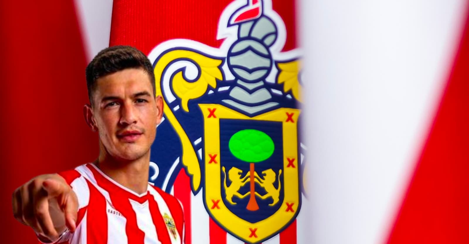 De ganar 28 millones en Almería, lo que ganaría César Montes si firma con Chivas