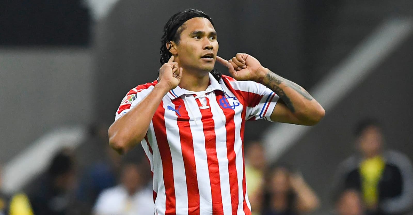 De ser el interés del Paris Saint Germain, así se gana la vida el Gullit Peña