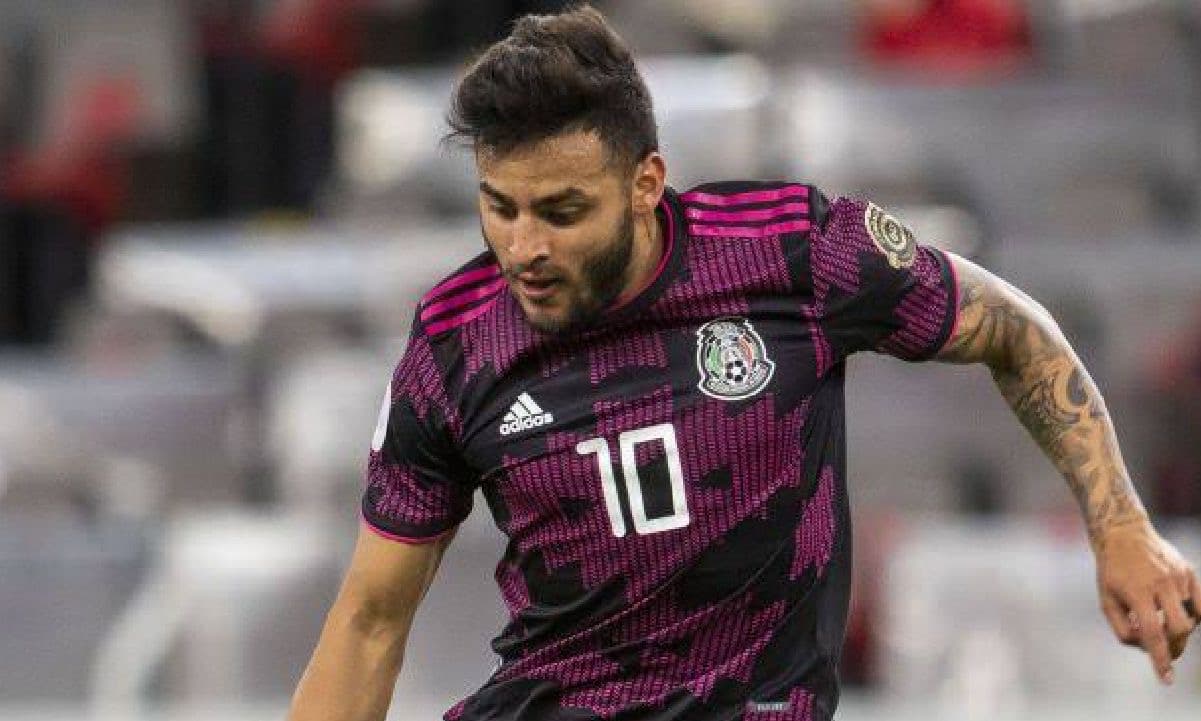 Desde el país caribeño de Jamaica, le estaría llegando una buena noticia a Chivas con su jugador estrella, y #10 del equipo, que podría mostrarse al mundo.