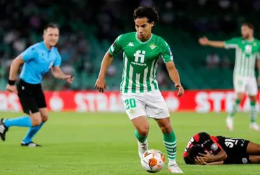 Diego Lainez, futura promesa del futbol mexicano, no ha podido hacerse con un puesto titular en el esquema de Manuel Pellegrini luego de superar la lesión sufrió en los Juegos Olímpicos de Tokyo 2020.