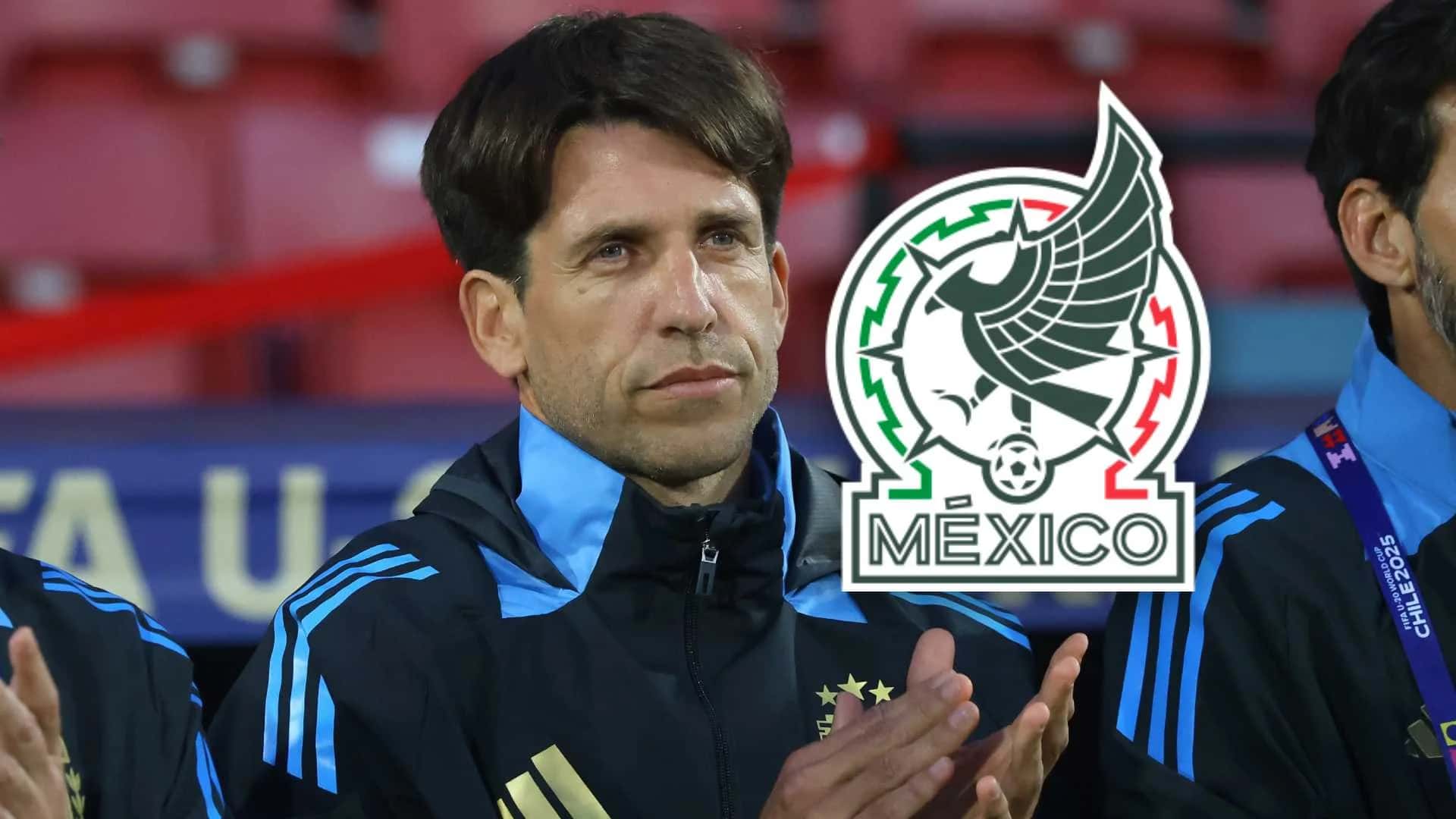 Diego Placente dirigiendo Argentina Sub17