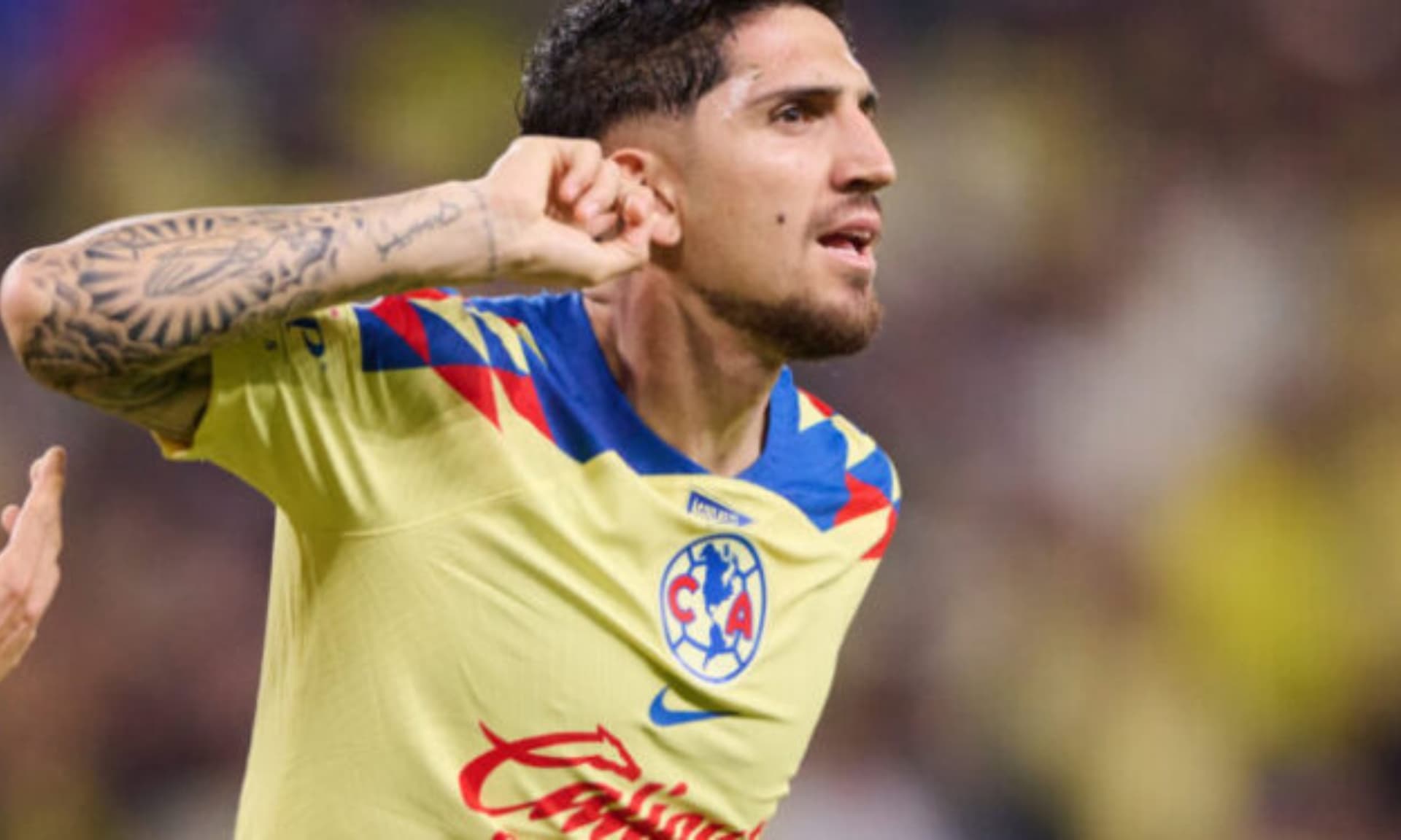 Diego Valdés festeja gol con el América (Fuente: Imago)