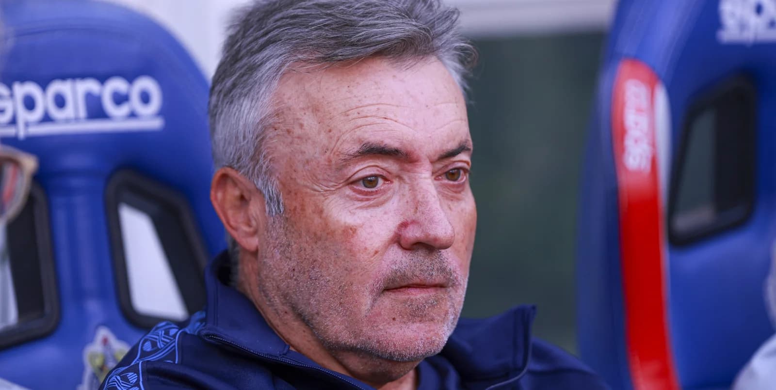 Domènec Torrent vive una difícil experiencia luego de haber dejar la oportunidad de dirigir a Chivas.