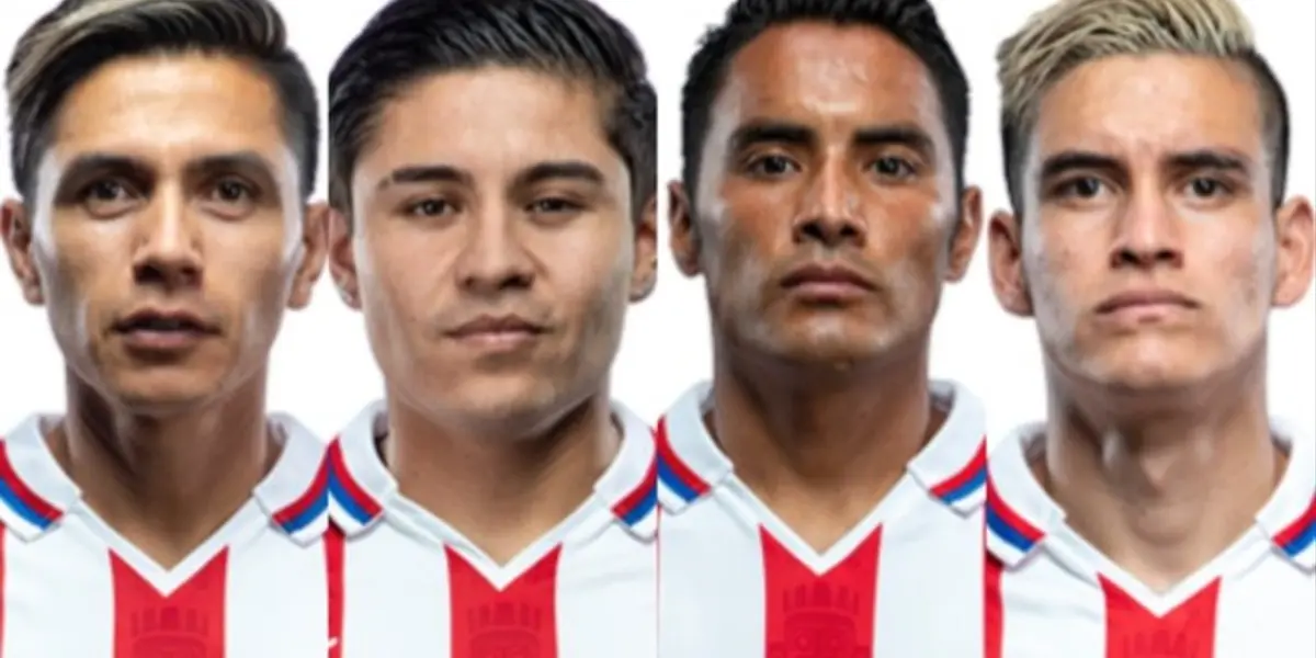 Eduardo López, José Juan Vázquez, Dieter Villalpando y Alexis Vega fueron separados por problemas de disciplina. Ahora el Guadalajara  se hace para atrás y perdona a uno de ellos.