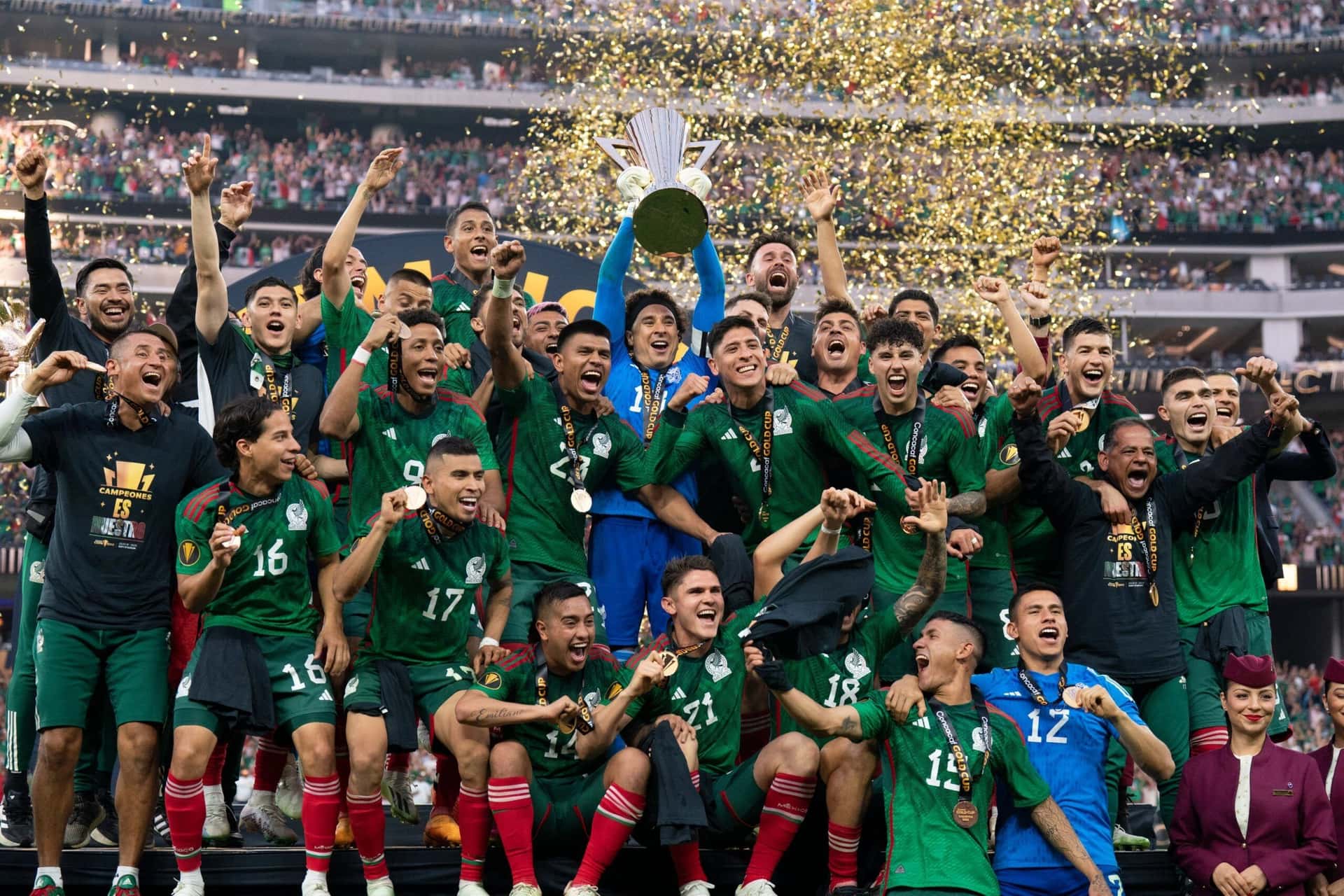 El cominado nacional tuvo dos entrenadores en éste año.