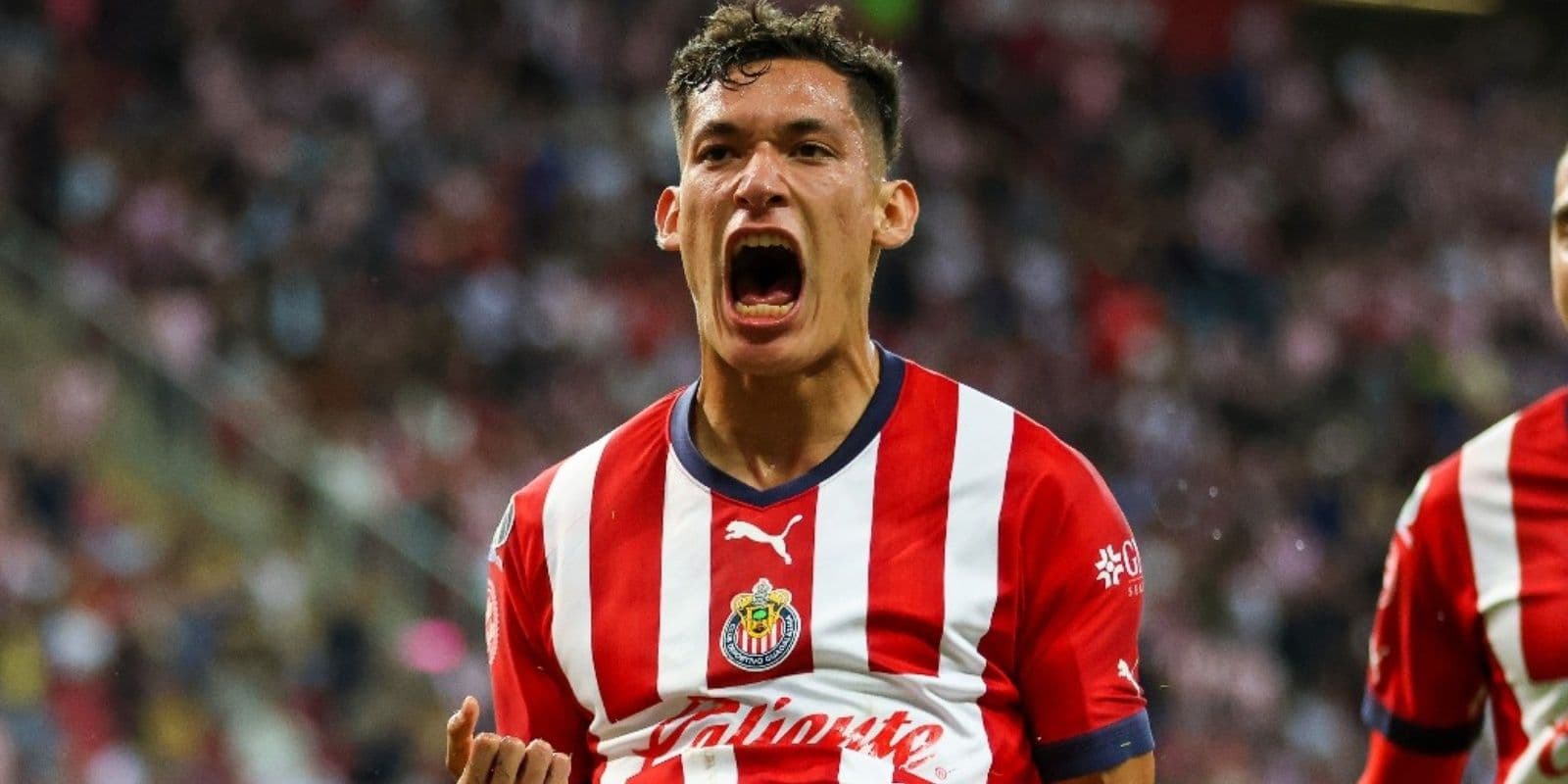El defensa de las Chivas entró en una privilegiada lista.