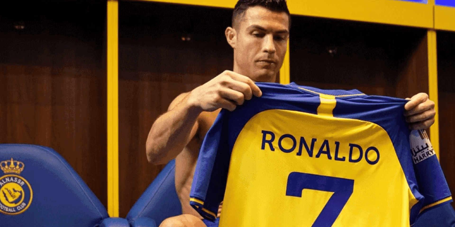 El delantero Cristiano Ronaldo fue clave en la victoria del Al Nassr y no vas a creer donde terminó su playera