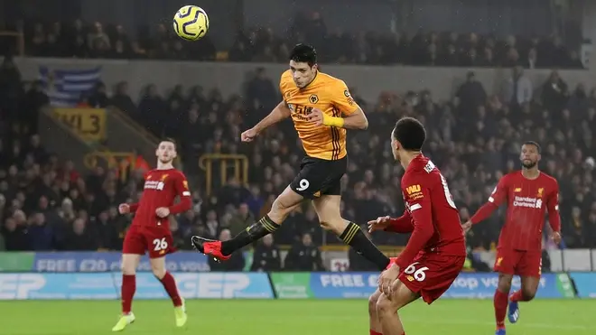 El delantero de Wolverhampton anota un nuevo gol en la Premier League Inglesa. Suma su décima quinta anotación en el torneo.
