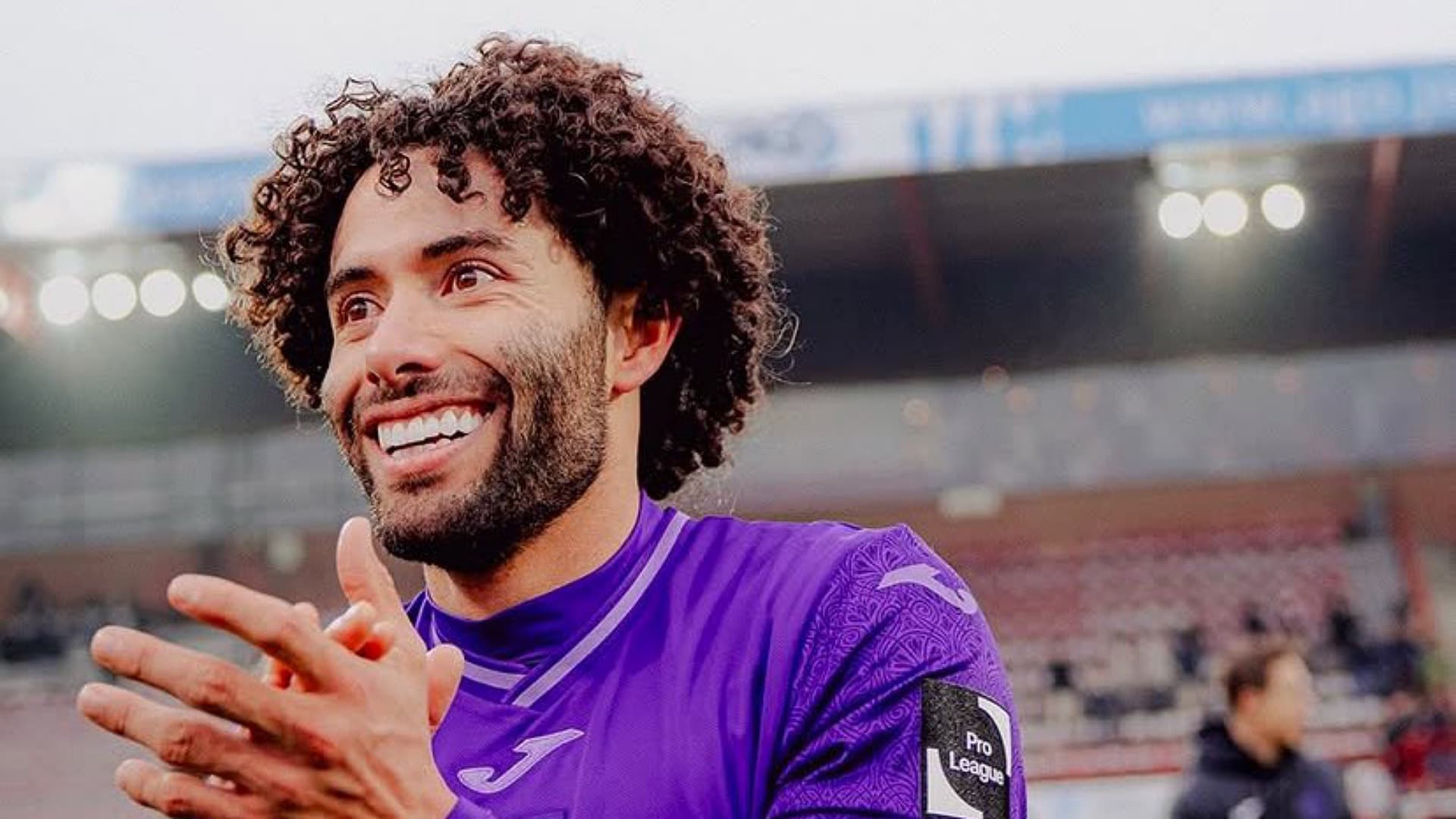 El delantero hizo su presentación con el Anderlecht y anotó a los minutos de ingresar
