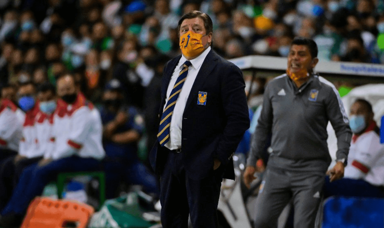 El entrenador dejó claro que poco le interesa lo que diga la afición