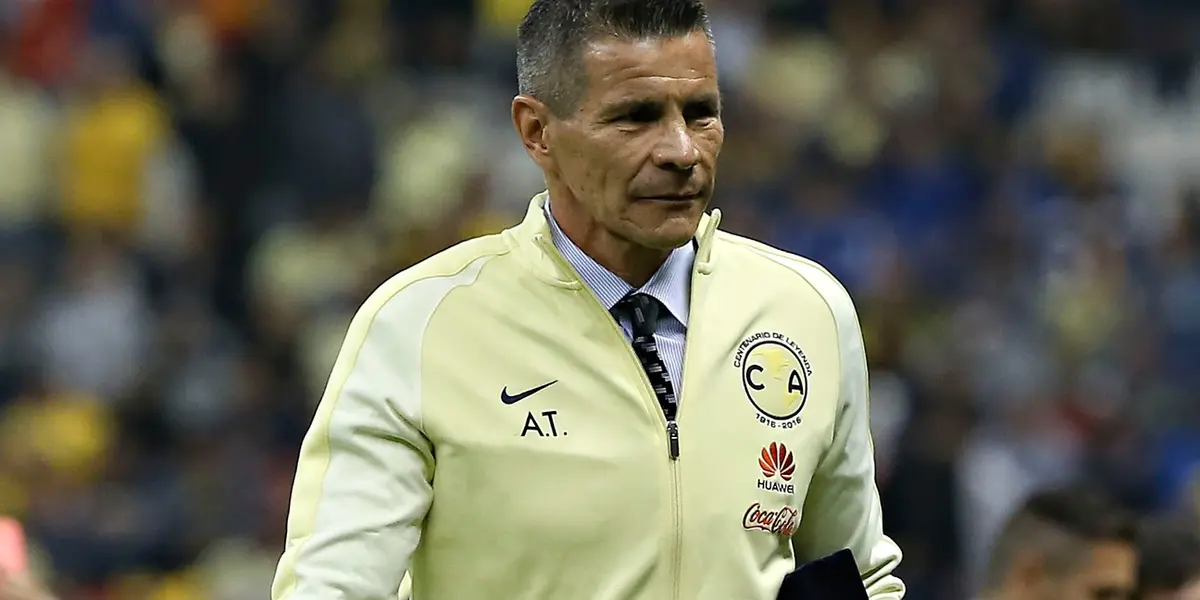 El entrenador puede dirigir la selección de Panamá con un salario importante.