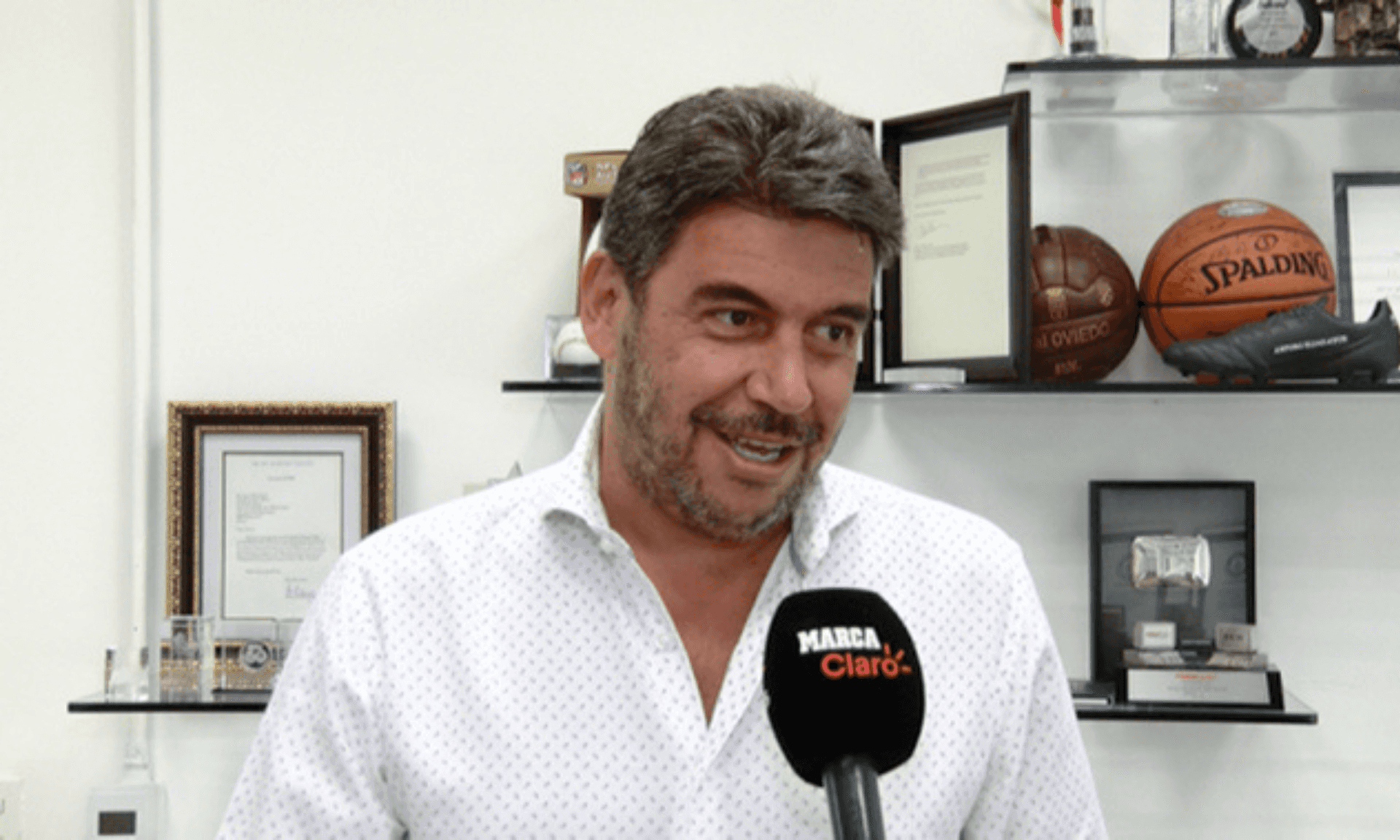 El famoso empresario criticó lo que le hicieron a Claro Sports y su transmisión del partido León vs América del Apertura 2022