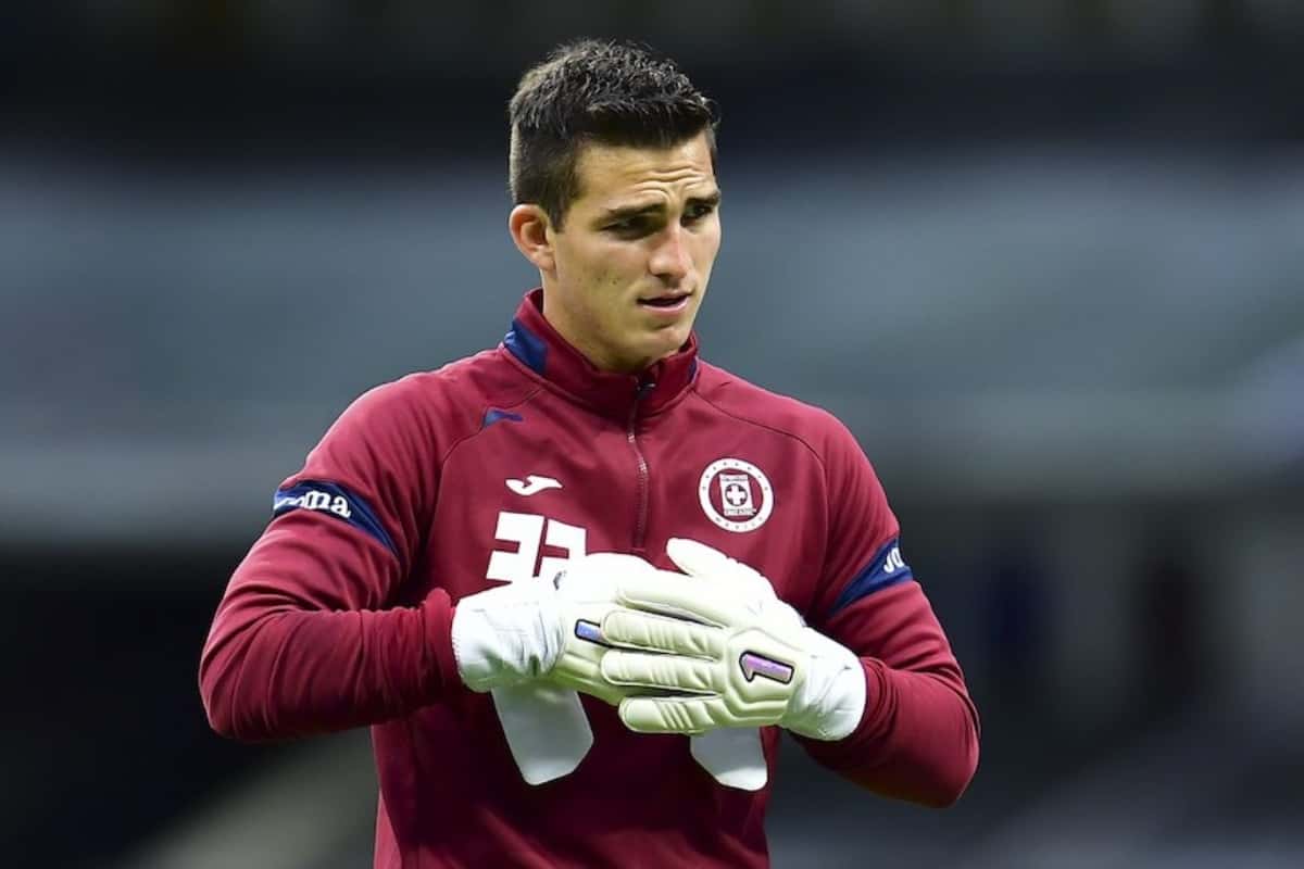 El guardameta de Cruz Azul, Sebastián Jurado estaría en la mira de un club europeo.