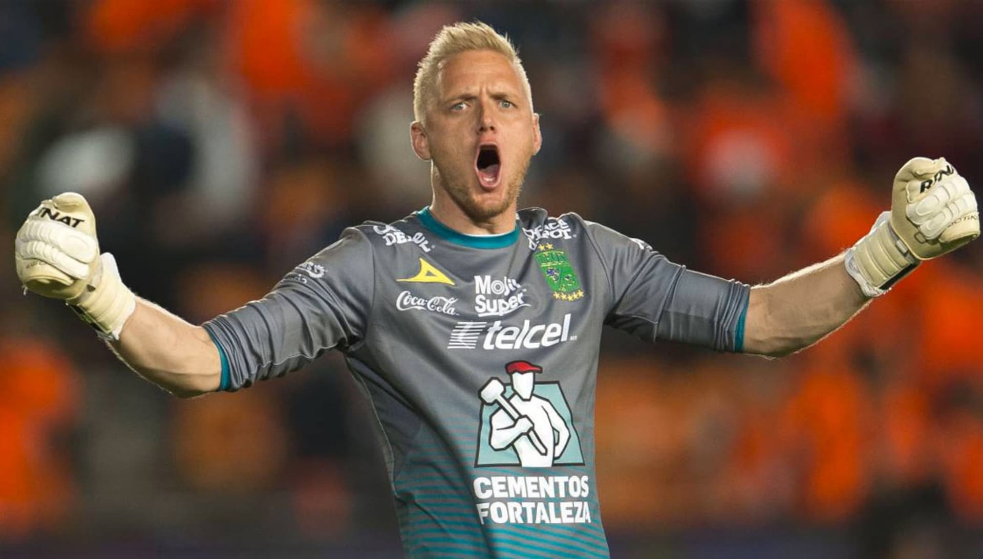 El guardameta México-Estadounidense sigue jugando en la MLS
