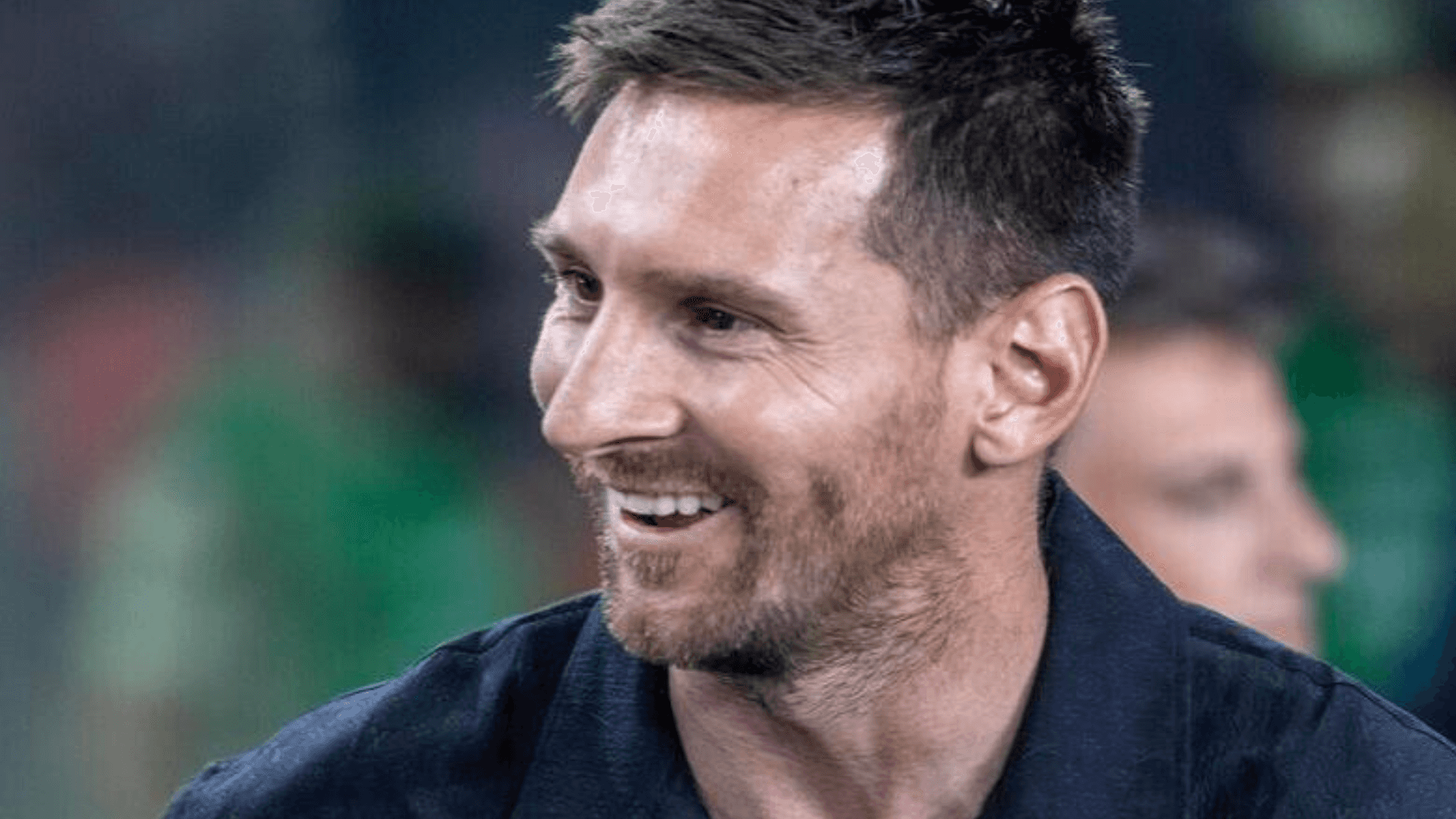 El jugador argentino filmó la grabación que se exhibirá en el próximo Super Bowl