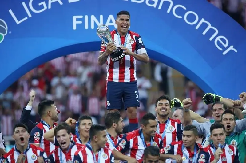 El jugador mexicano expresó su deseo de volver al club con el que fue campeón en 2017. Reconoció que jugaría gratis en el Rebaño Sagrado.