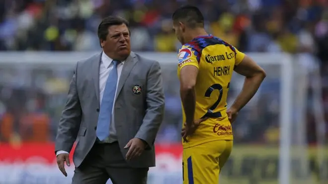 El jugador no recibió oportunidad y quiere irse del plantel mexicano.