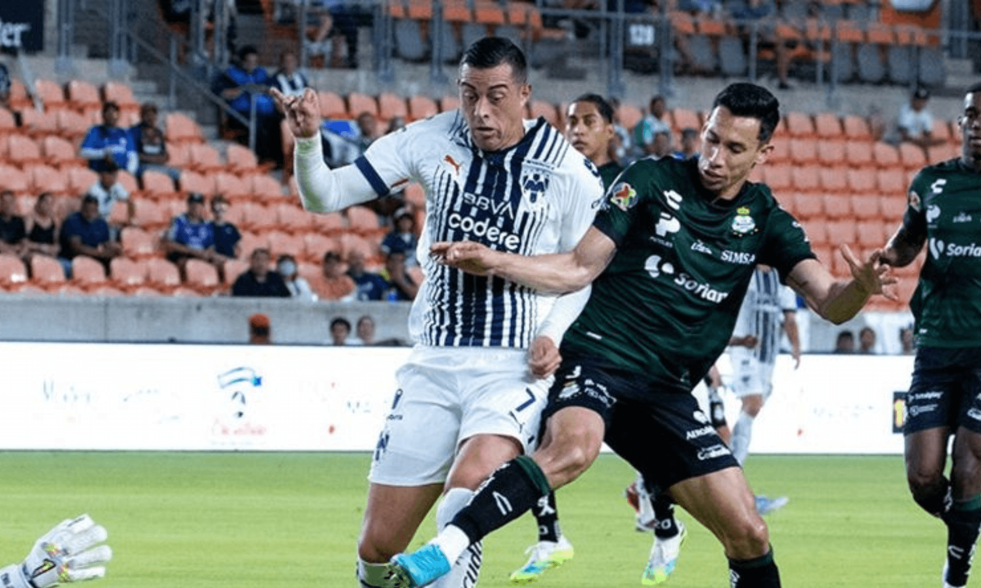 El 'Mellizo' sigue sumando minutos de juego luego de su lesión pero su funcionamiento sigue dejando que desear