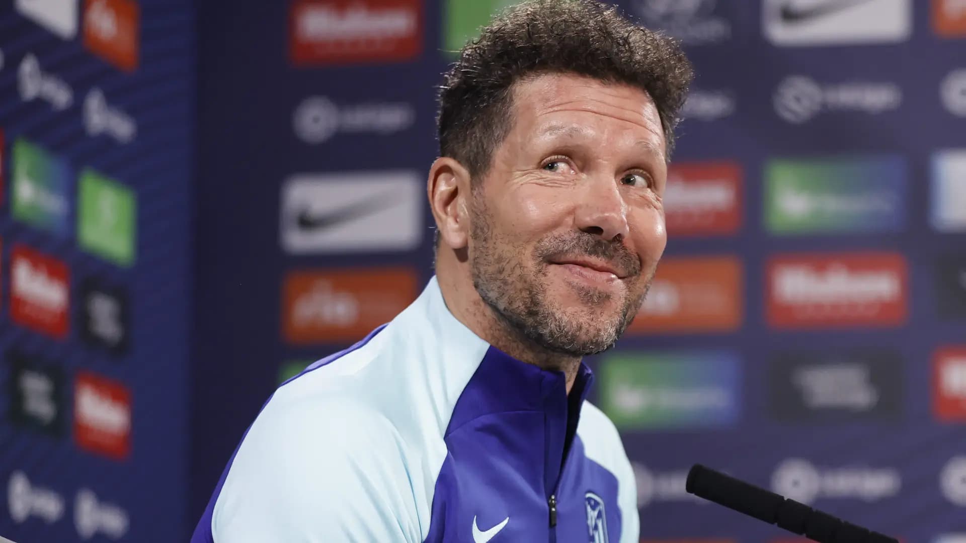 El técnico del Atlético de Madrid se enojó con la organización y le dedicó una frase muy irónica