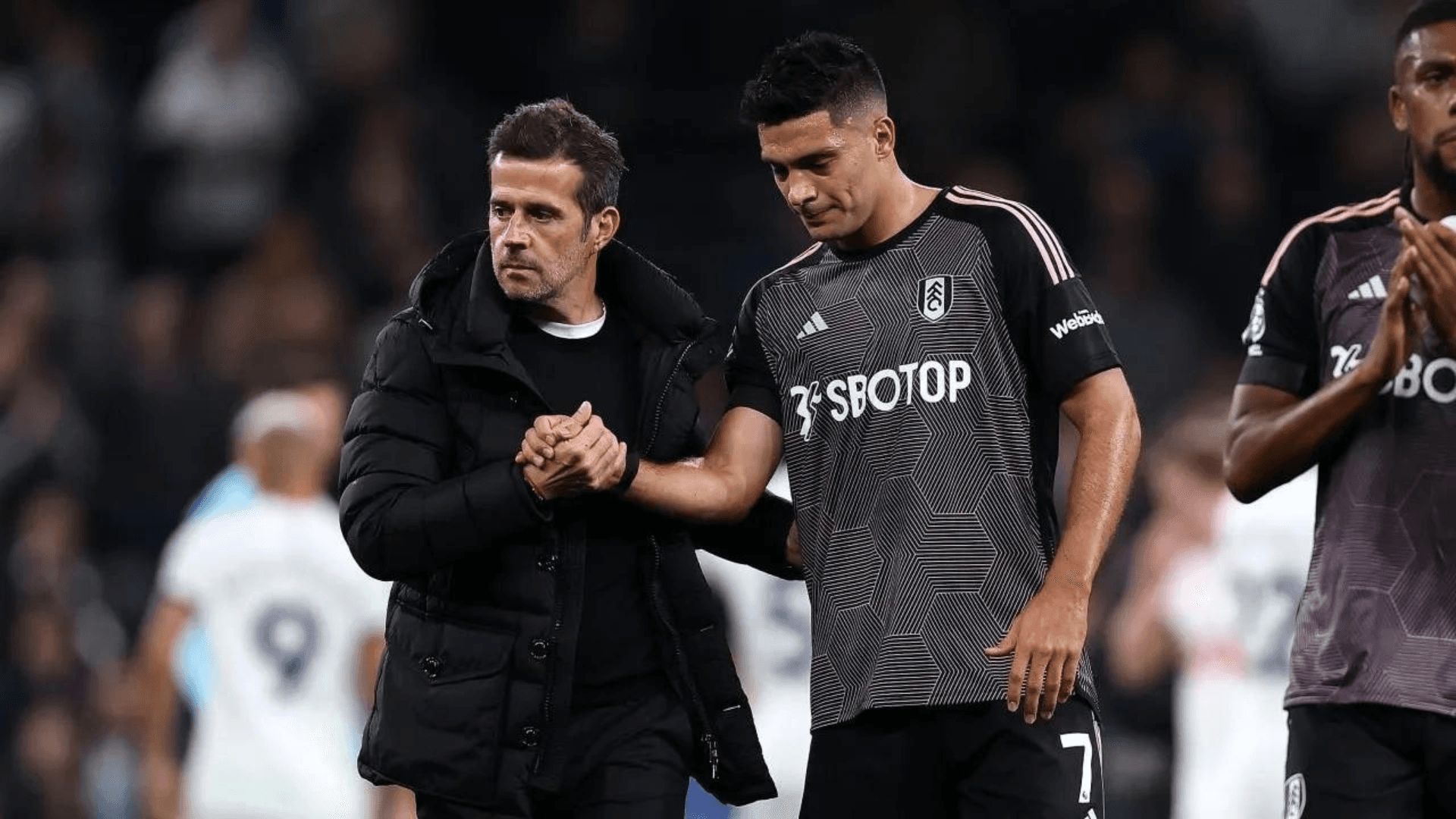 El técnico del Fulham Marco Silva defendió a la titularidad de Raúl Jiménez en los Cottagers.