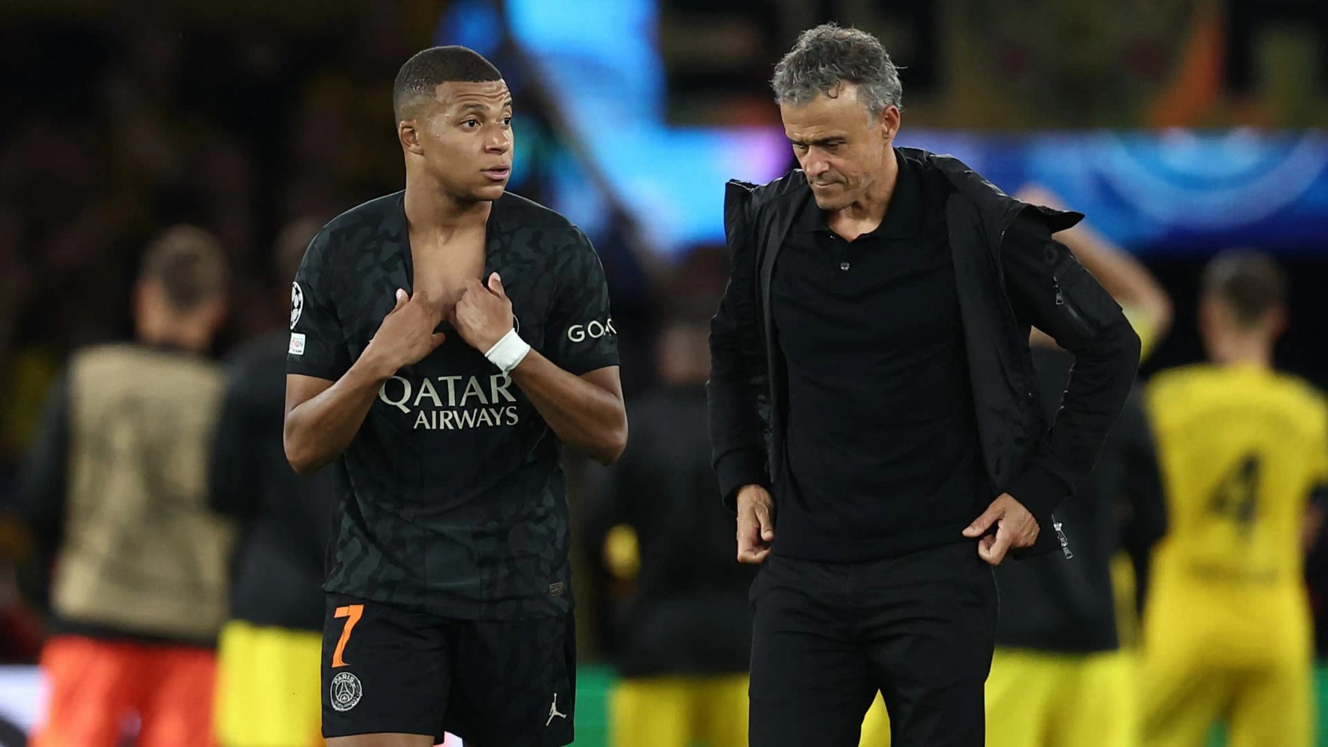 El técnico del Paris Saint Germain tomó una decisión que sorprendió a todos, incluso a los propios hinchas del Paris Saint Germain