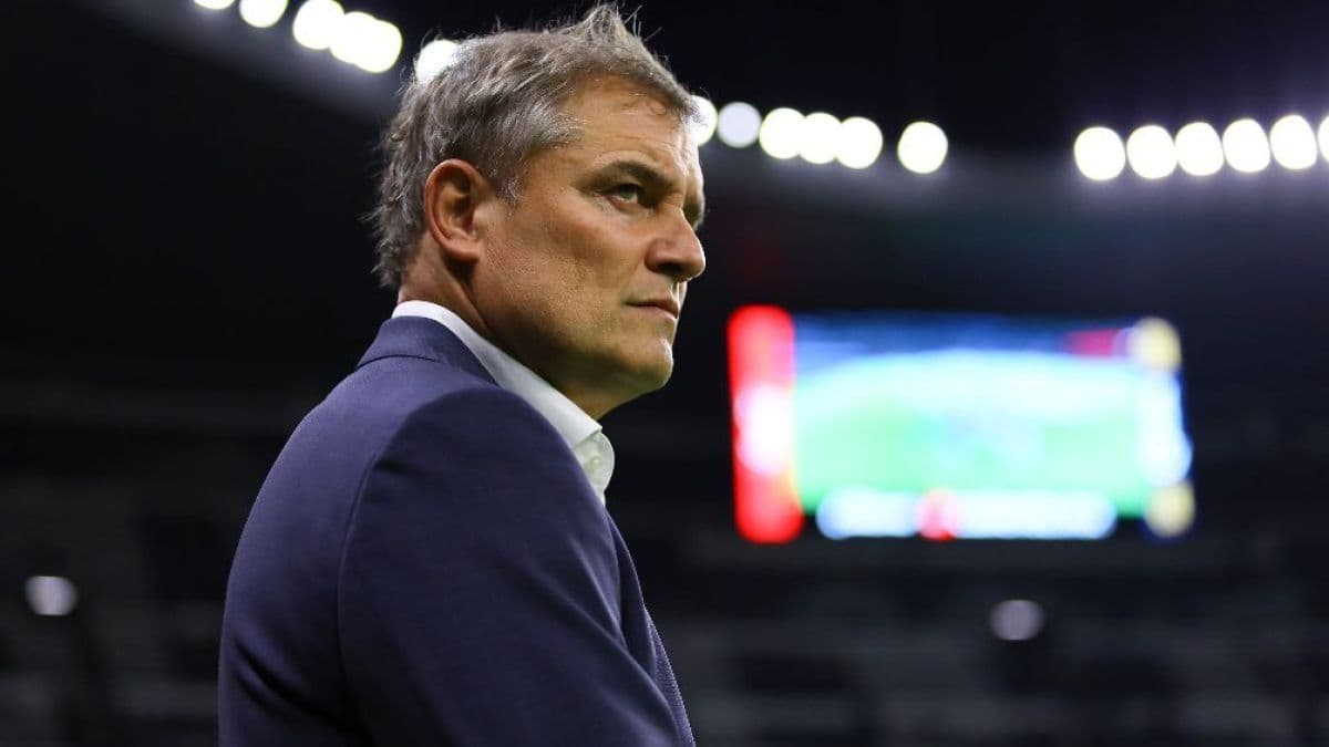 El uruguayo defendió a su equipo luego de la polémica actuación arbitral en el Jalisco
