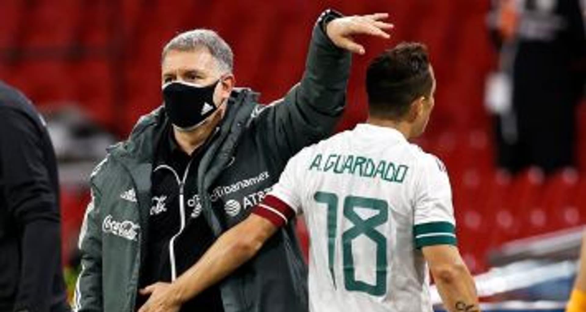 El veterano jugador sería sustituido en la siguiente fecha FIFA luego de las múltiples críticas hacia él