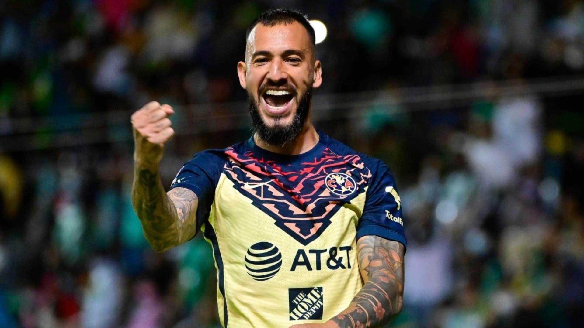 Emanuel Aguilera jugador del Club América (Foto: Águilas Monumental - Bolavip)