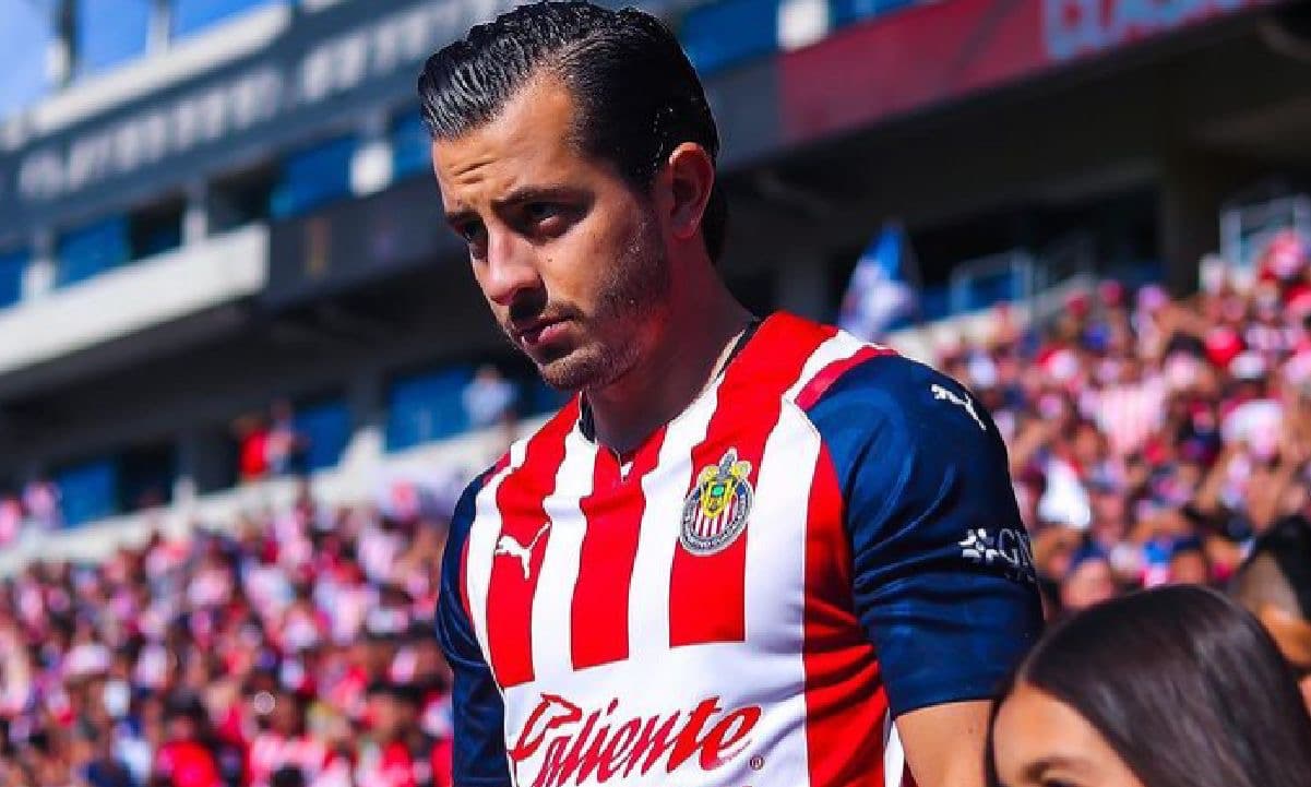 En el segundo duelo de Chivas, Alan Mozo no fue titular