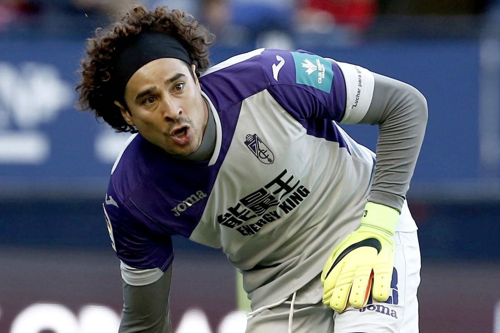 En España descubren al 'hijo' de Guillermo Ochoa y también es portero. La reacción de Paco Memo en las redes causó sensación