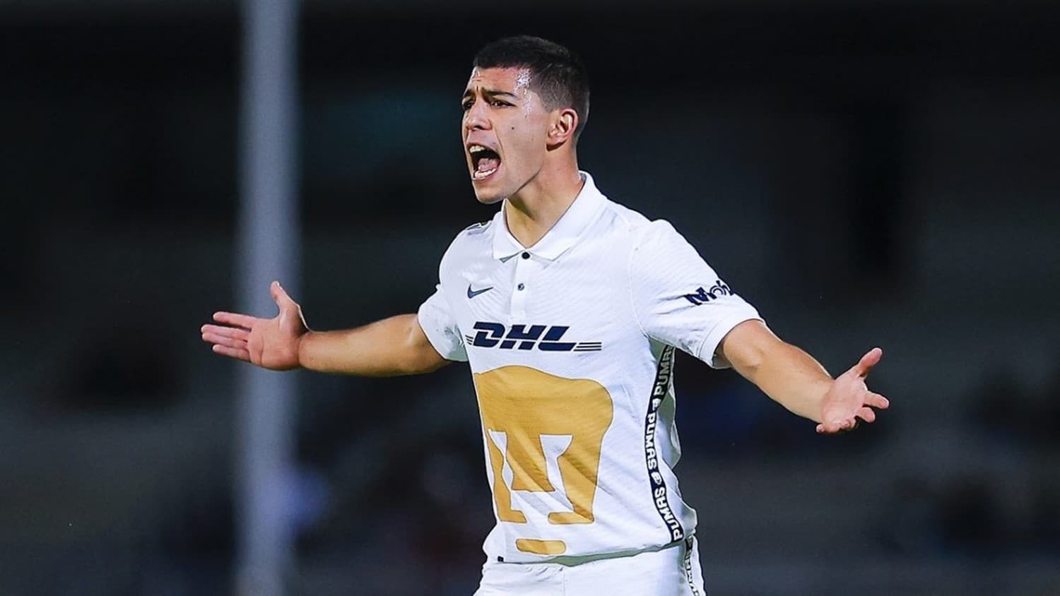 Erik Lira, el canterano de Pumas que hoy está valuado en 2 MDE y es el quinto jugaador mejor pagado de Pumas.