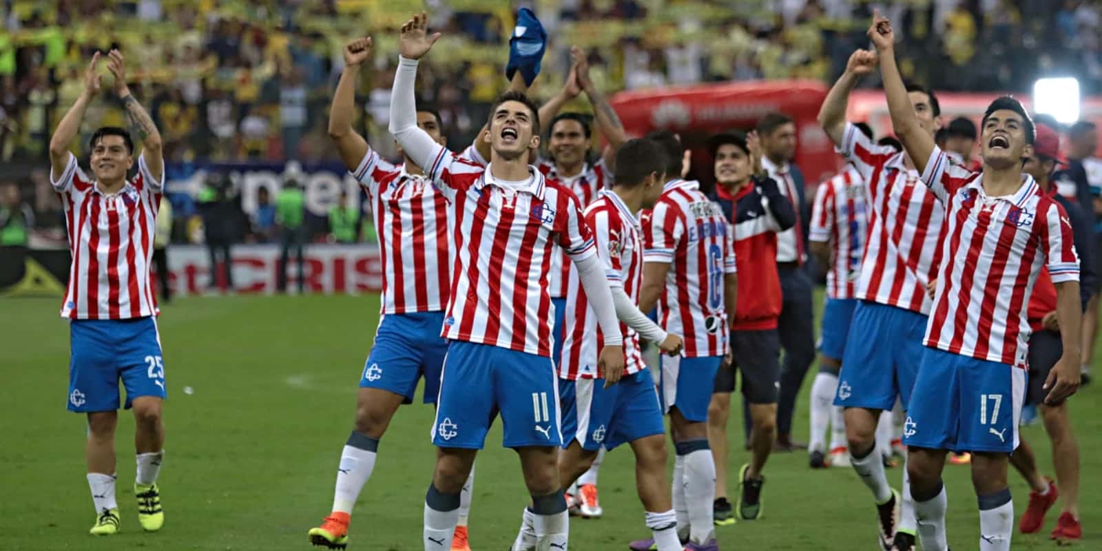 Ex jugador de Chivas denuncia ser víctima de robo en sus redes sociales