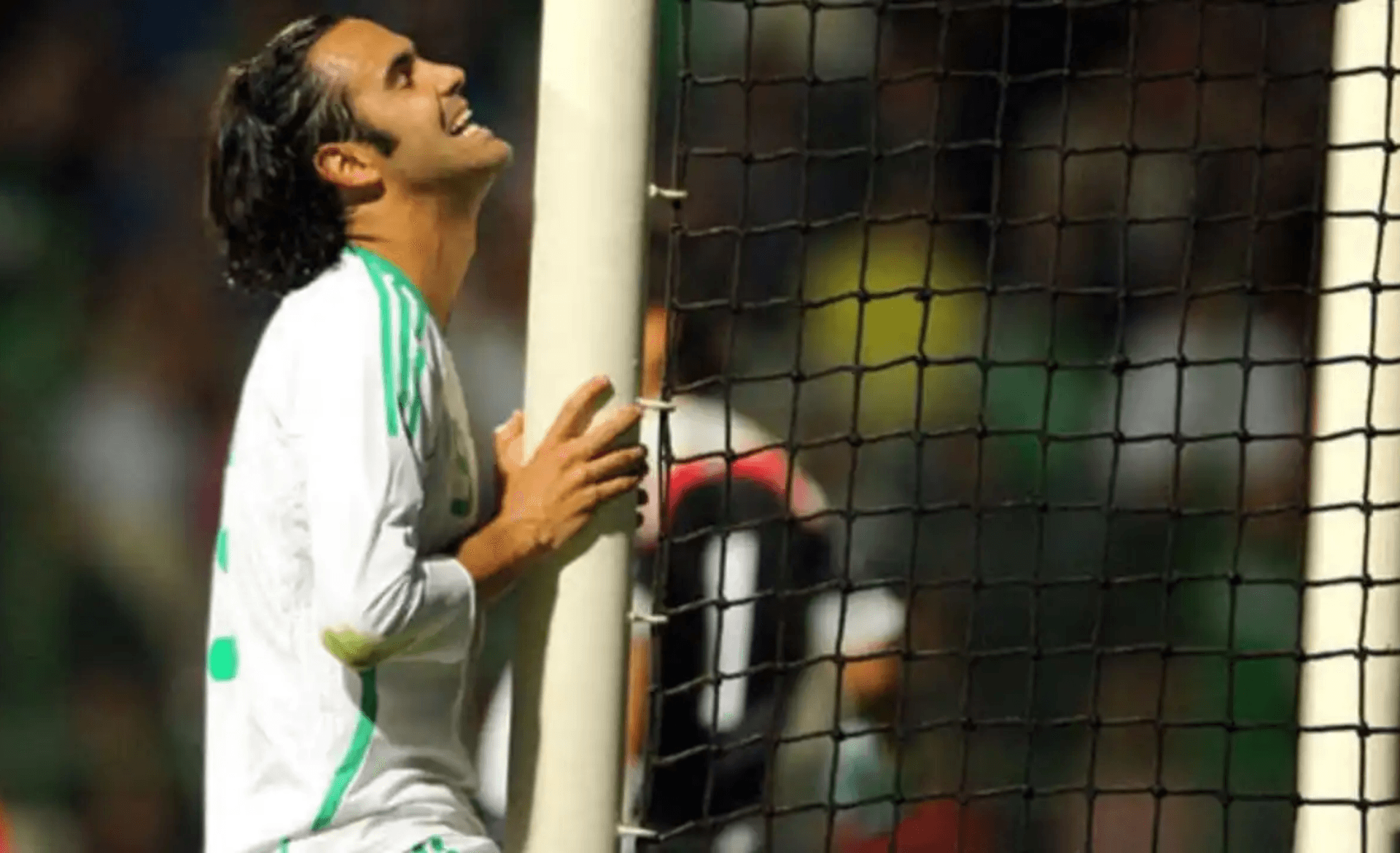 Fernández falla un gol (Fuente: Mexsports)