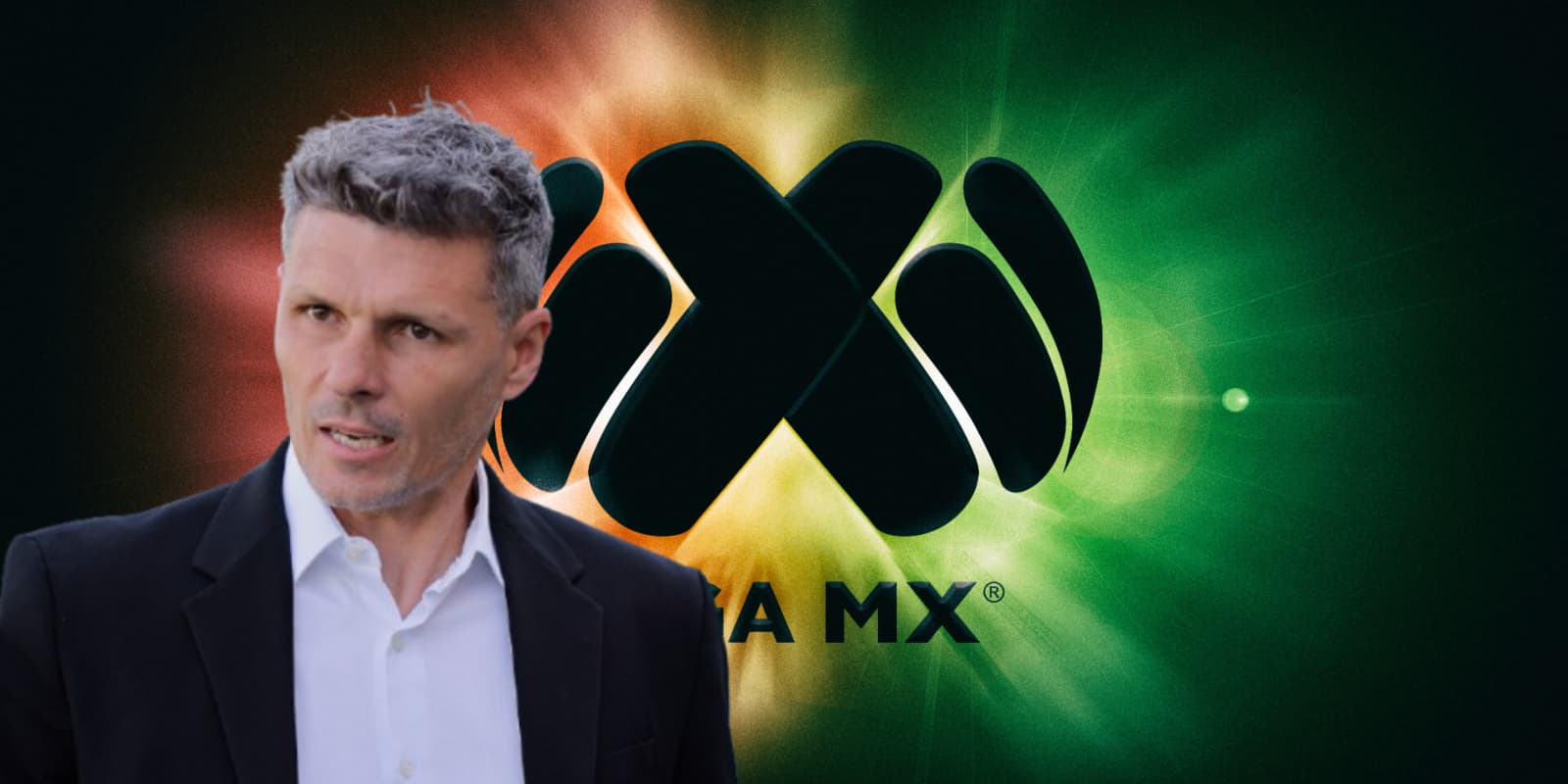 Fernando Ortiz junto al logo de la Liga MX / FOTO GETTY IMAGES