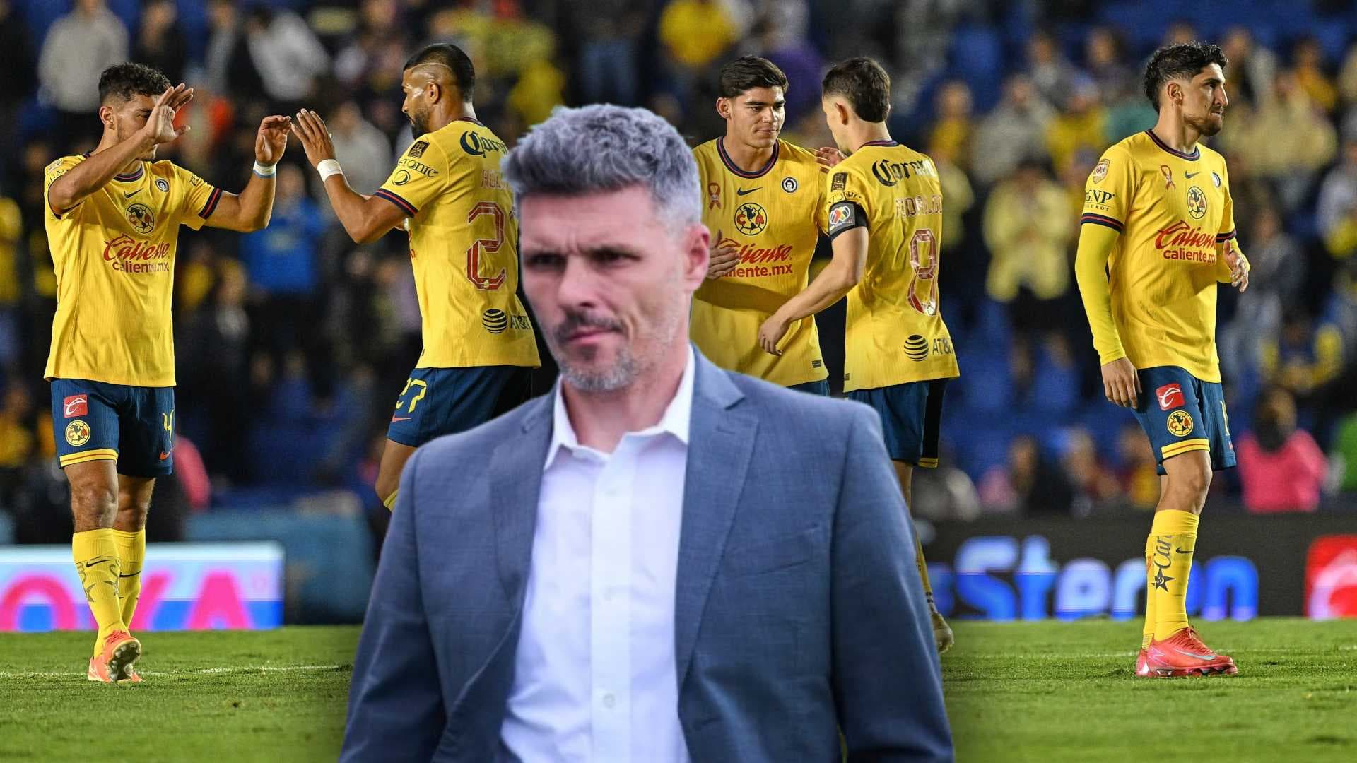 Fernando Ortiz y jugadores del Club América