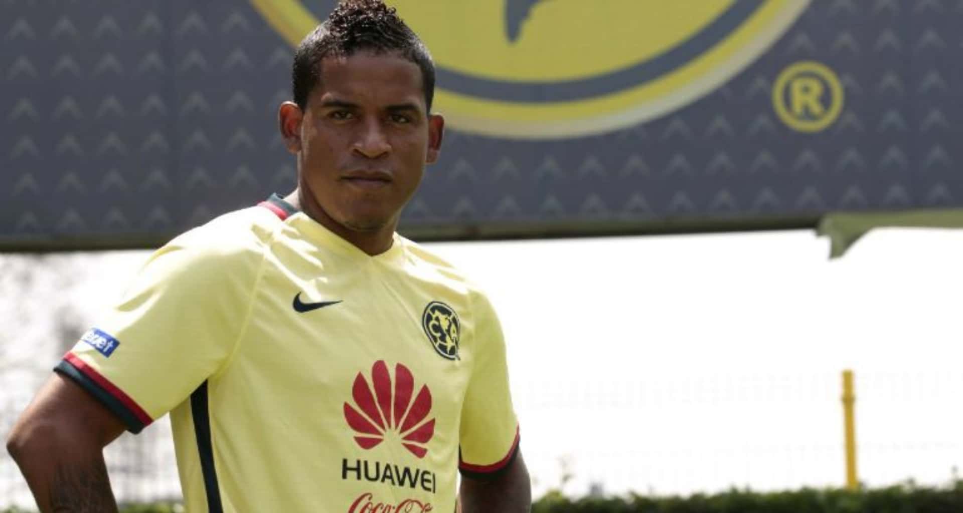 Fue estrella del América y ganaba buen dinero, lo que hace ahora Michael Arroyo
