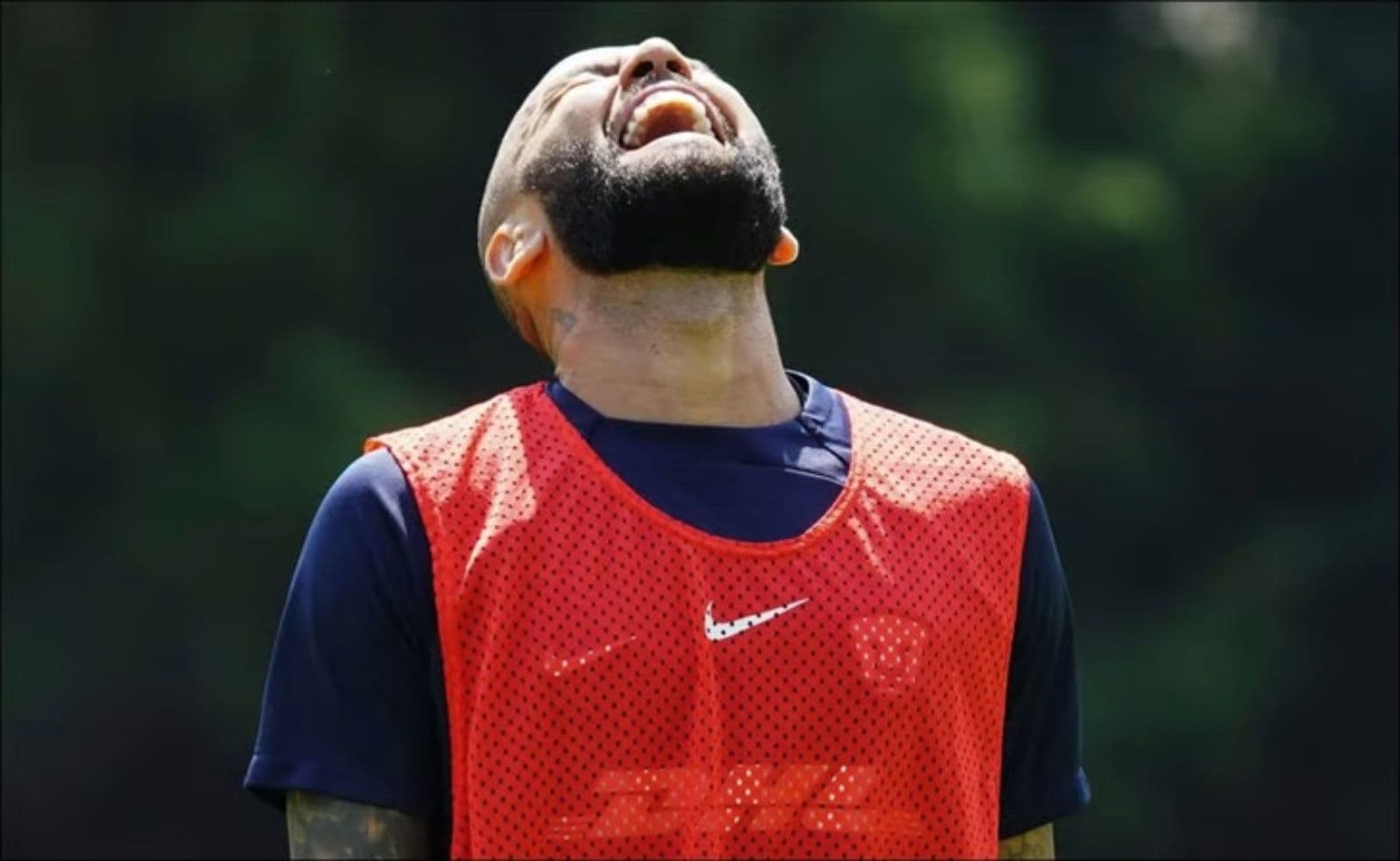 Fue una sorpresa para todos el saber que Rafael Puente Jr sería el DT de los Pumas y así reaccionó Dani Alves.