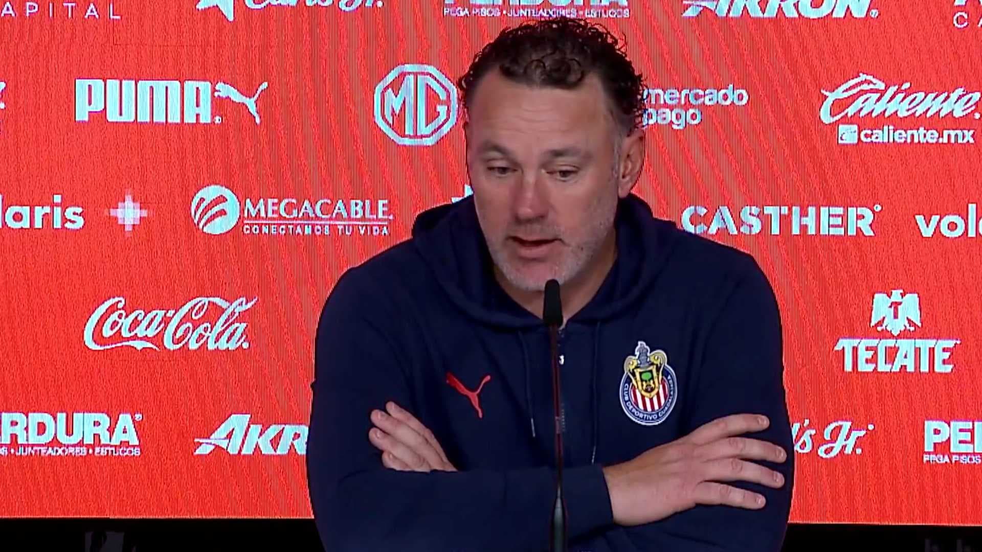 Gabriel Milito en conferencia de prensa