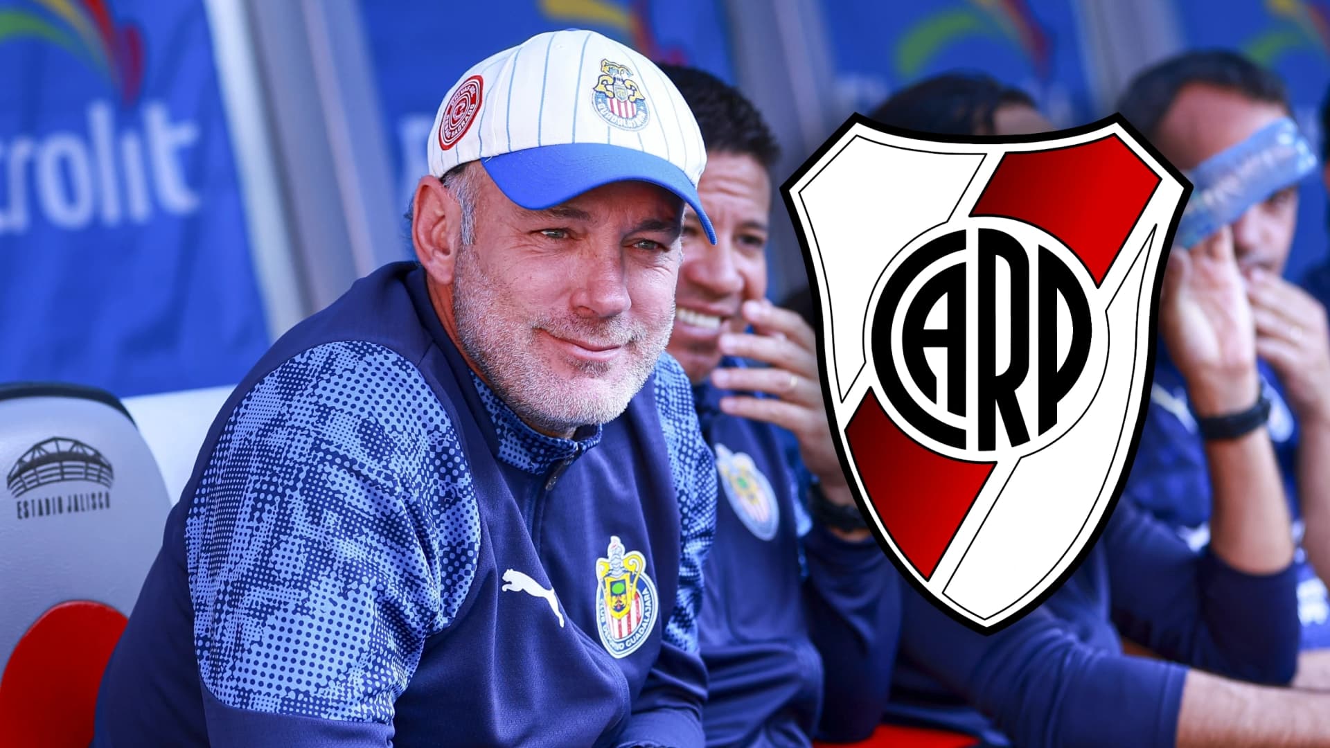 Gabriel Milito en la banca técnica de Chivas