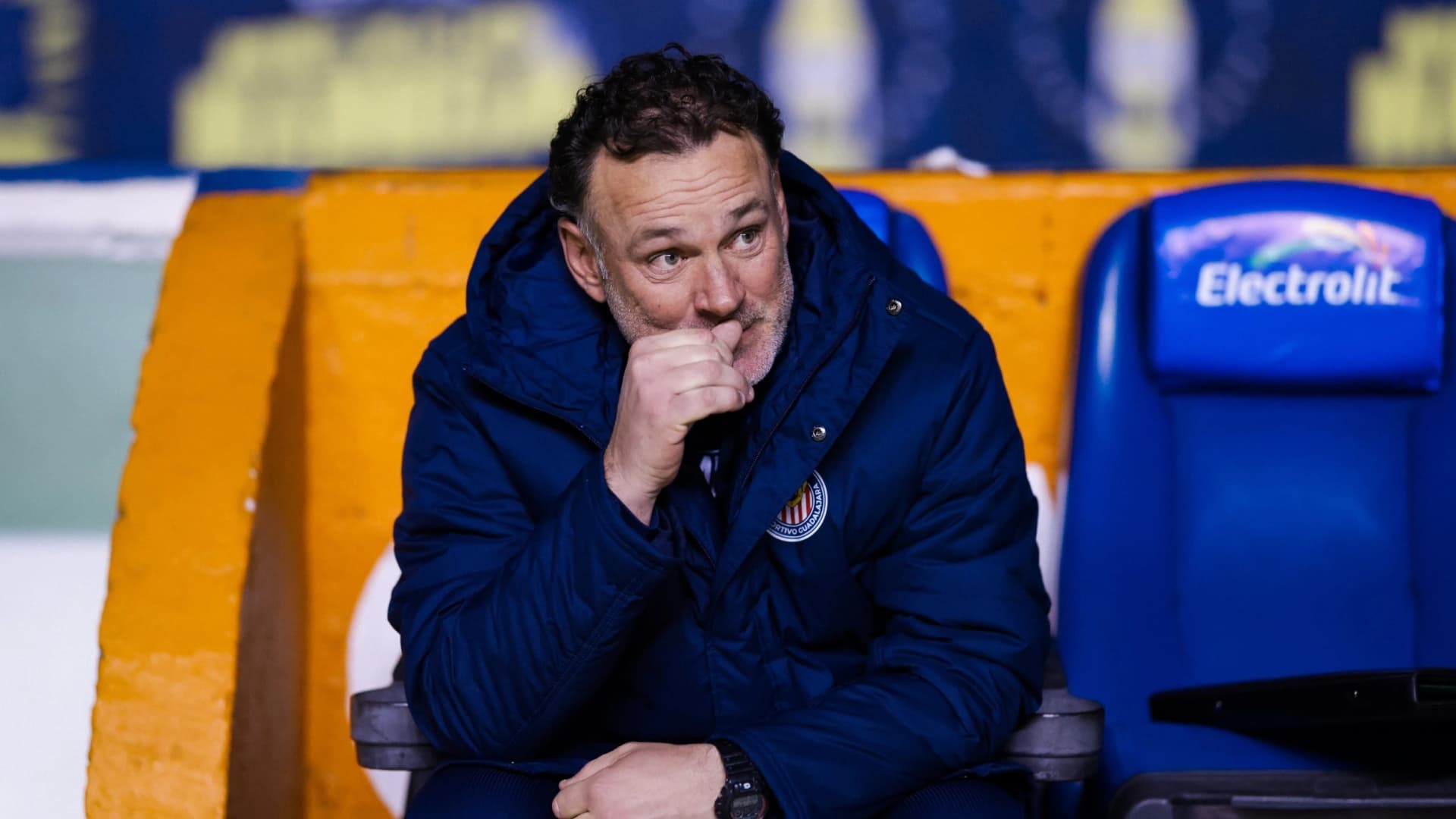 Gabriel Milito preocupado tras la derrota de Chivas ante Cruz Azul