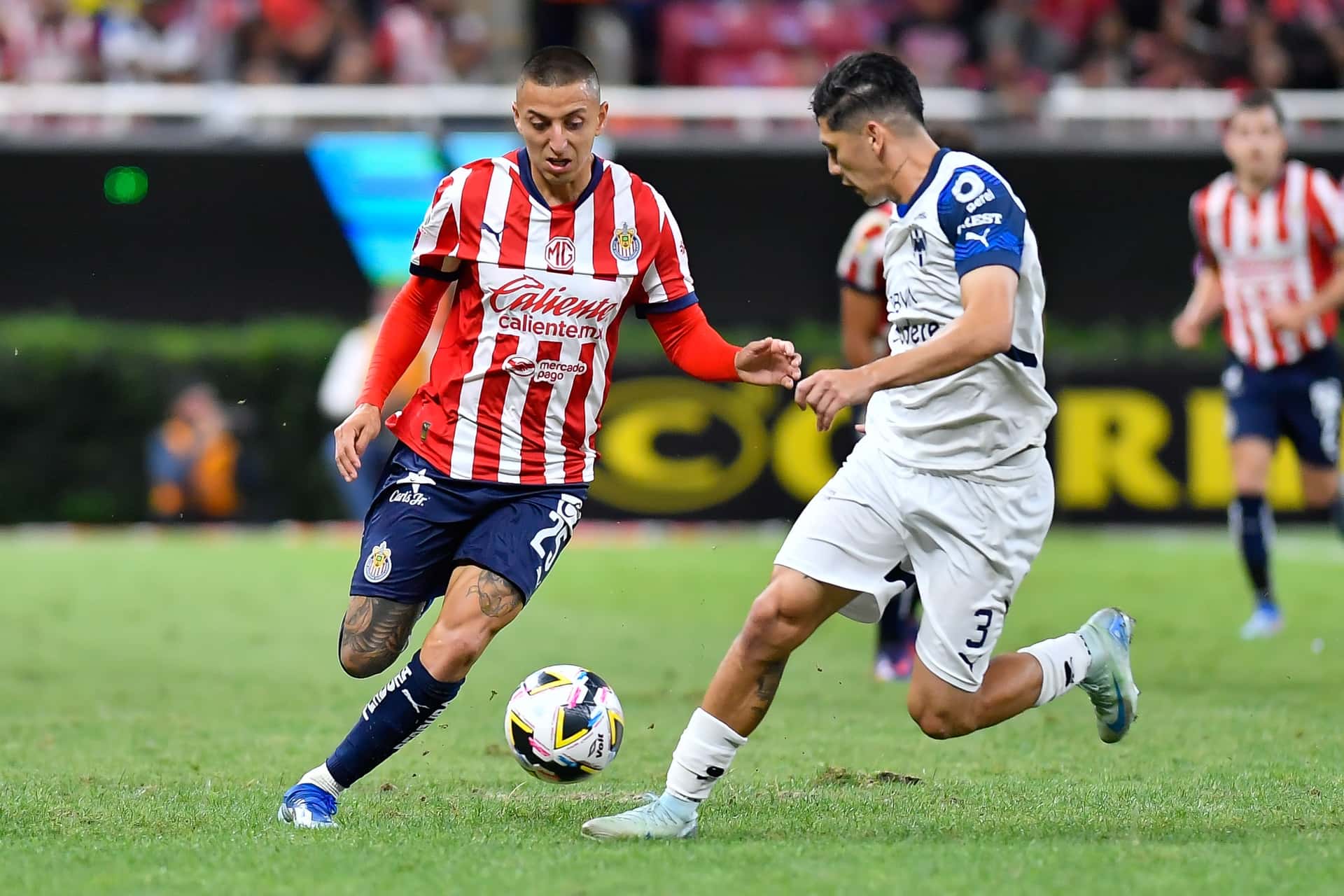 Gerardo Arteaga en el partido contra Chivas (Foto: Mexsport)
