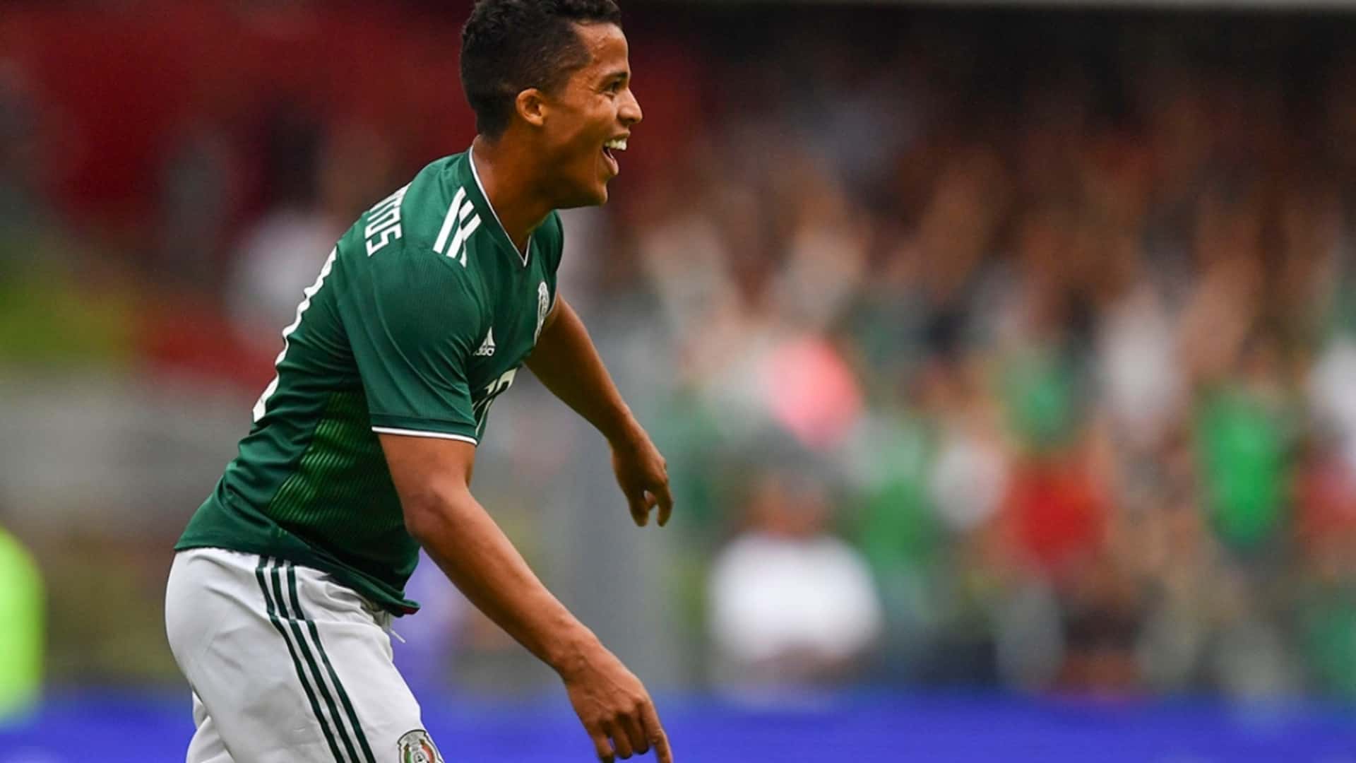 Giovani dos Santos festejando triunfo de México (Fuente: El Economista)