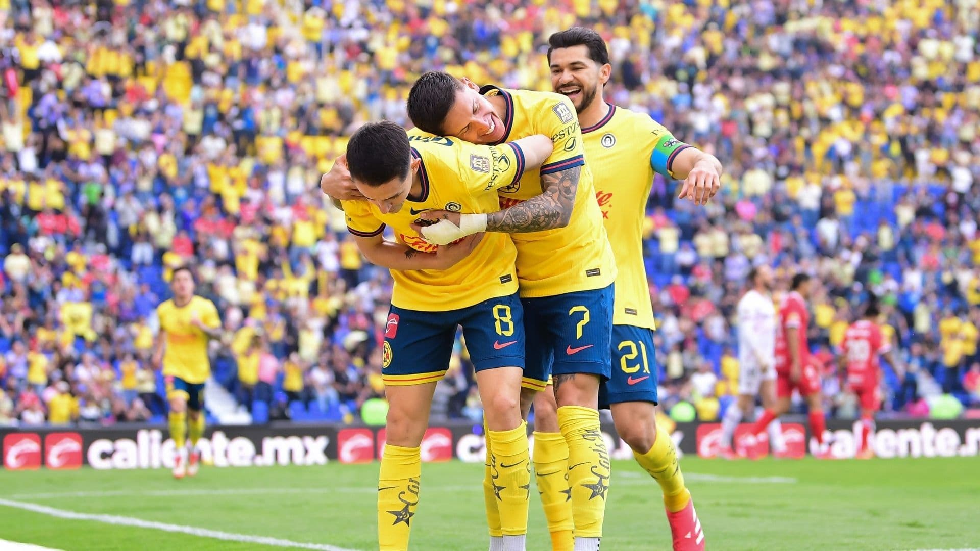 Gol de Fidalgo contra Toluca (Foto: Mexsport)