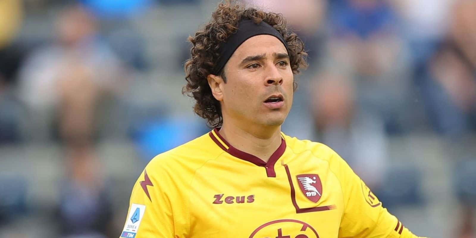 Guillermo Ochoa en la primera ocasión que enfrentó atalanta recibió Ochoa goles ahora se las cobra de la peor manera