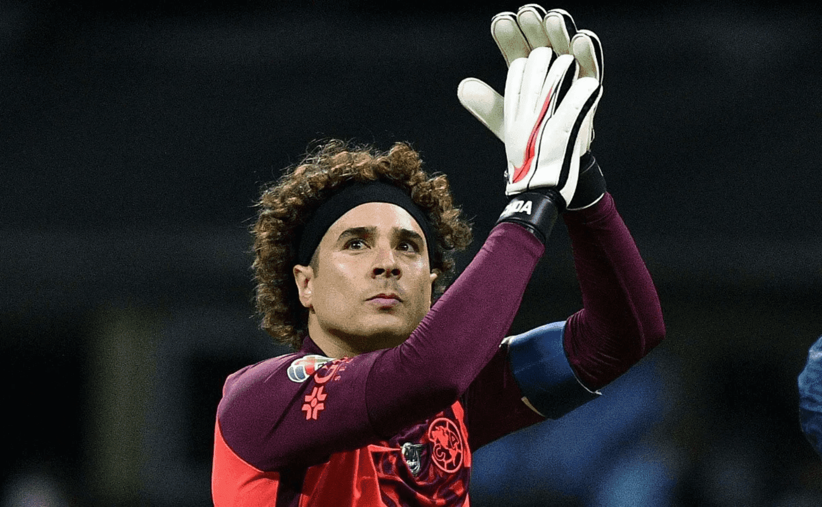 Guillermo Ochoa queda libre en diciembre y América podría aprovechar su salida para reforzarse con un crack de talla mundial