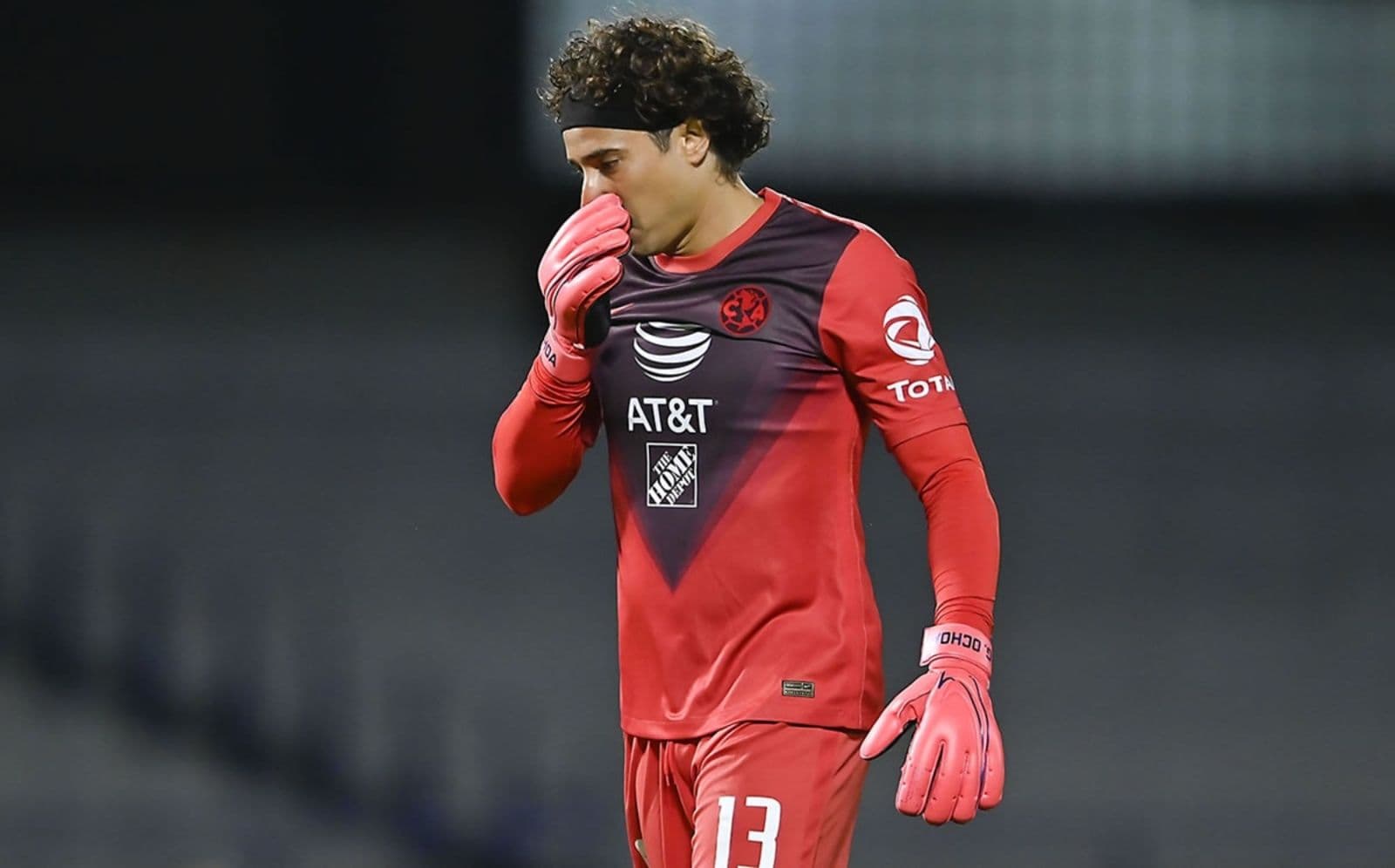 Guillermo Ochoa y su futuro tras el América vs Chivas.