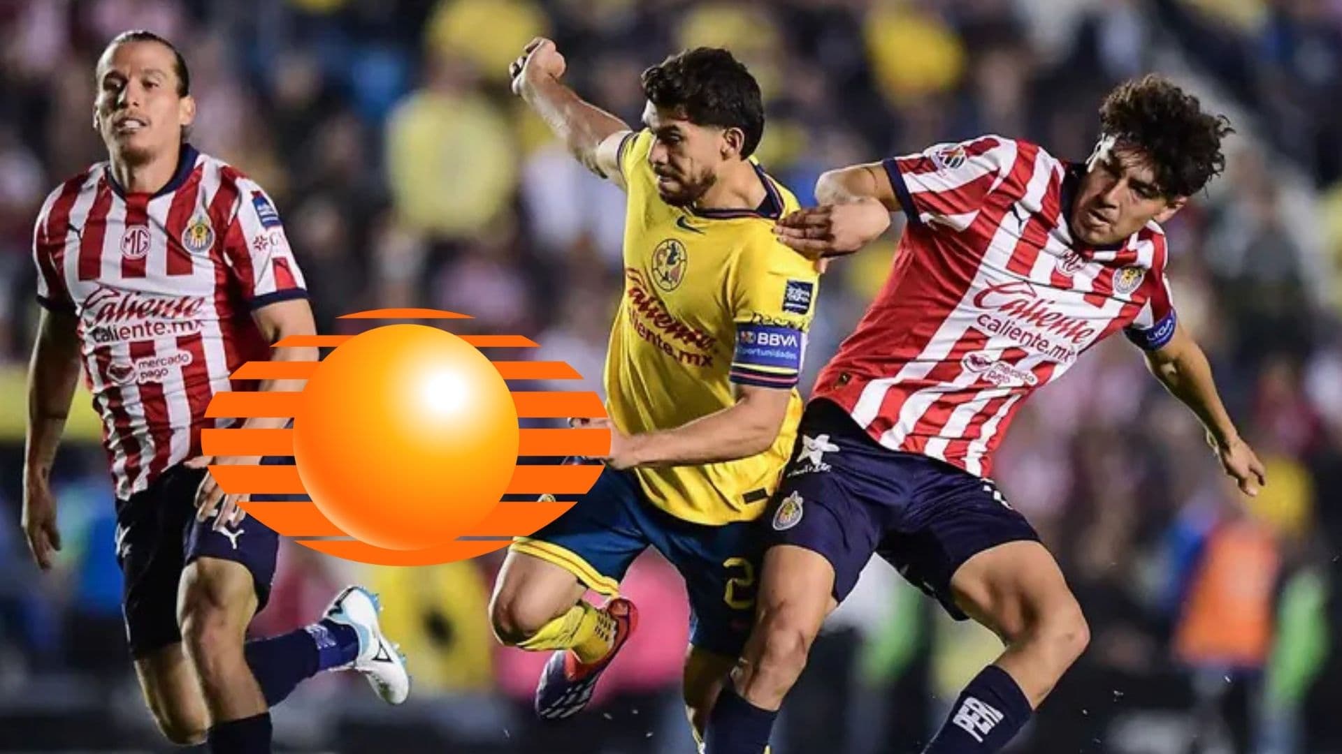 Henry Martín, disputando la pelota con Erick Gutiérrez y "Oso" González (Foto: Mexsport)