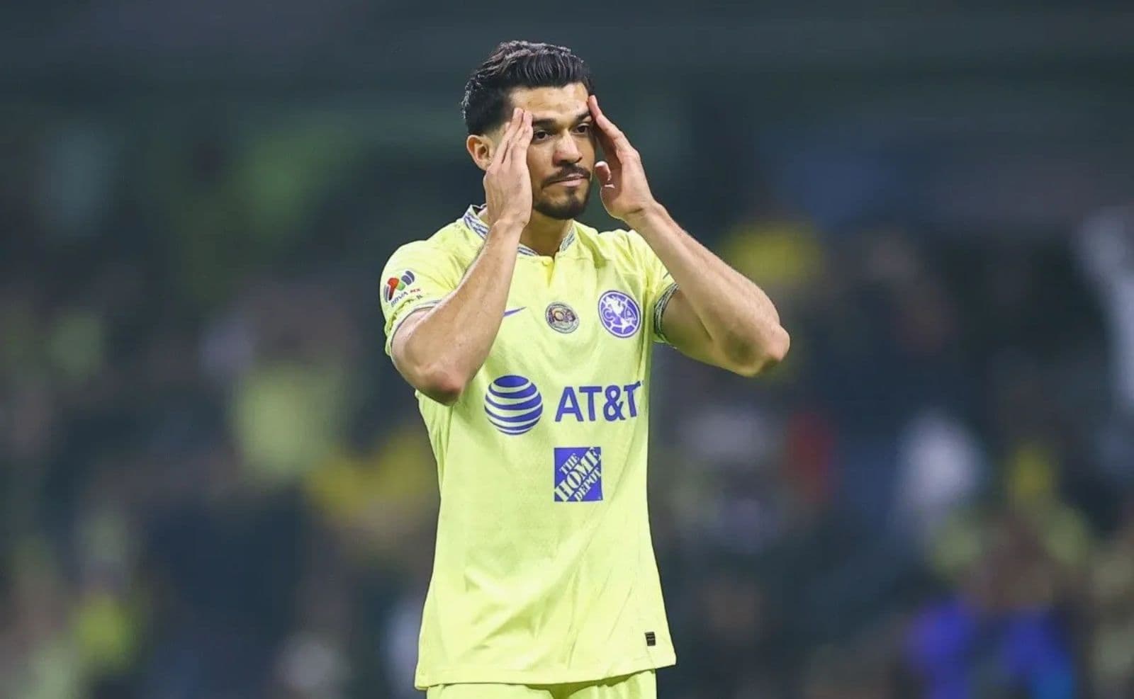 Henry Martín podría decir adiós al América una vez termine su participación tras el mundial.